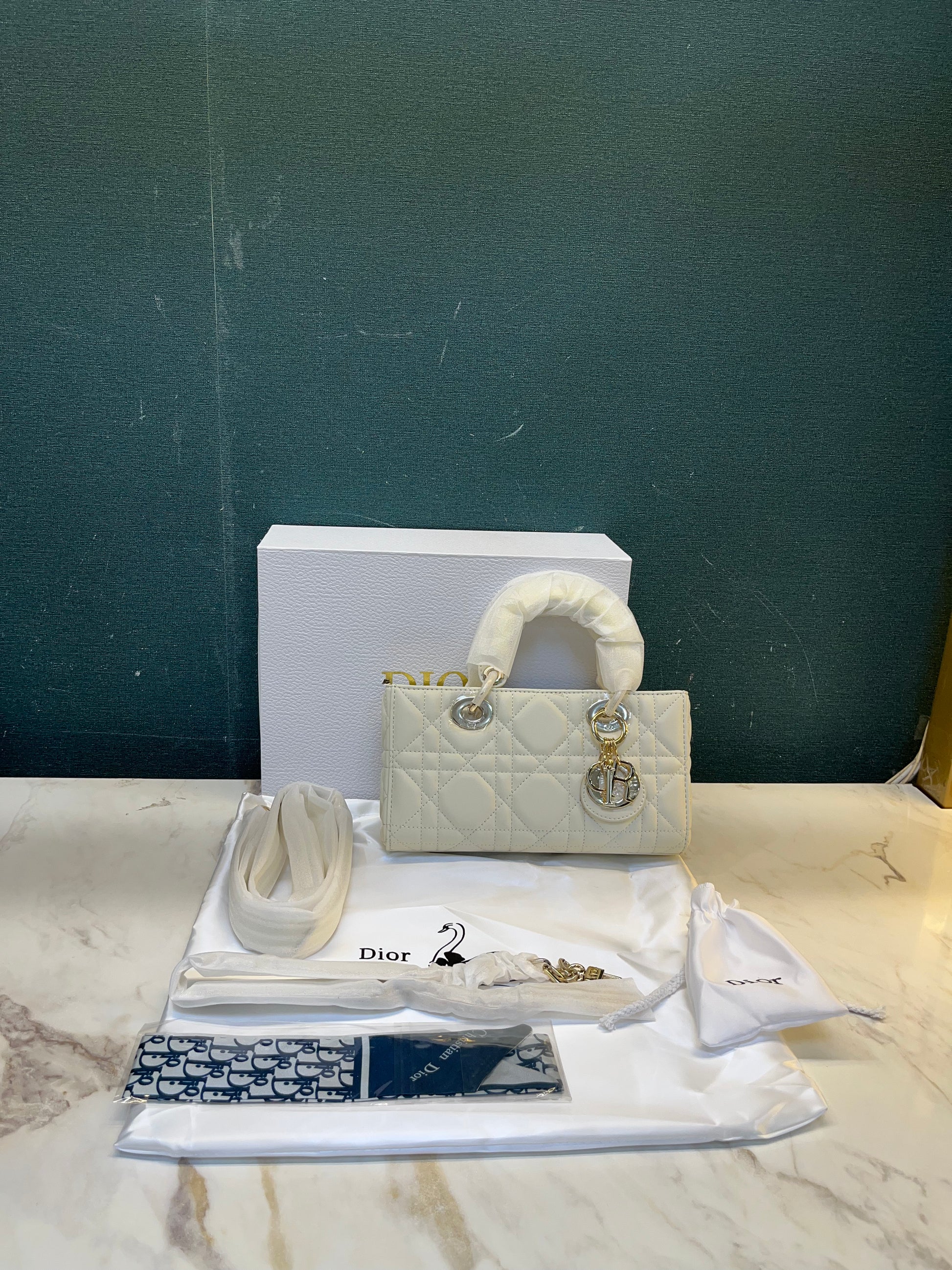 WOMEN HANDBAG