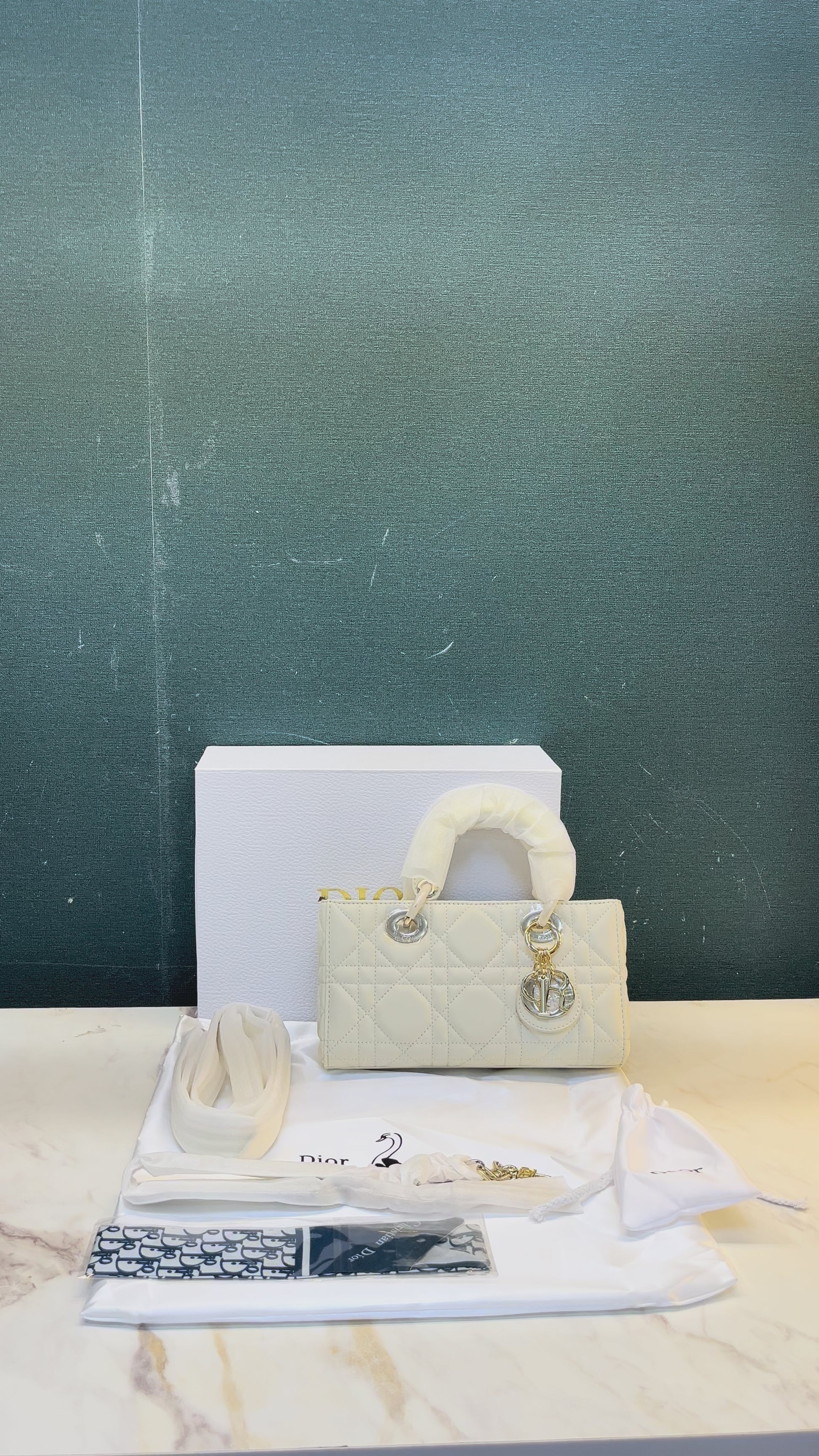 WOMEN HANDBAG