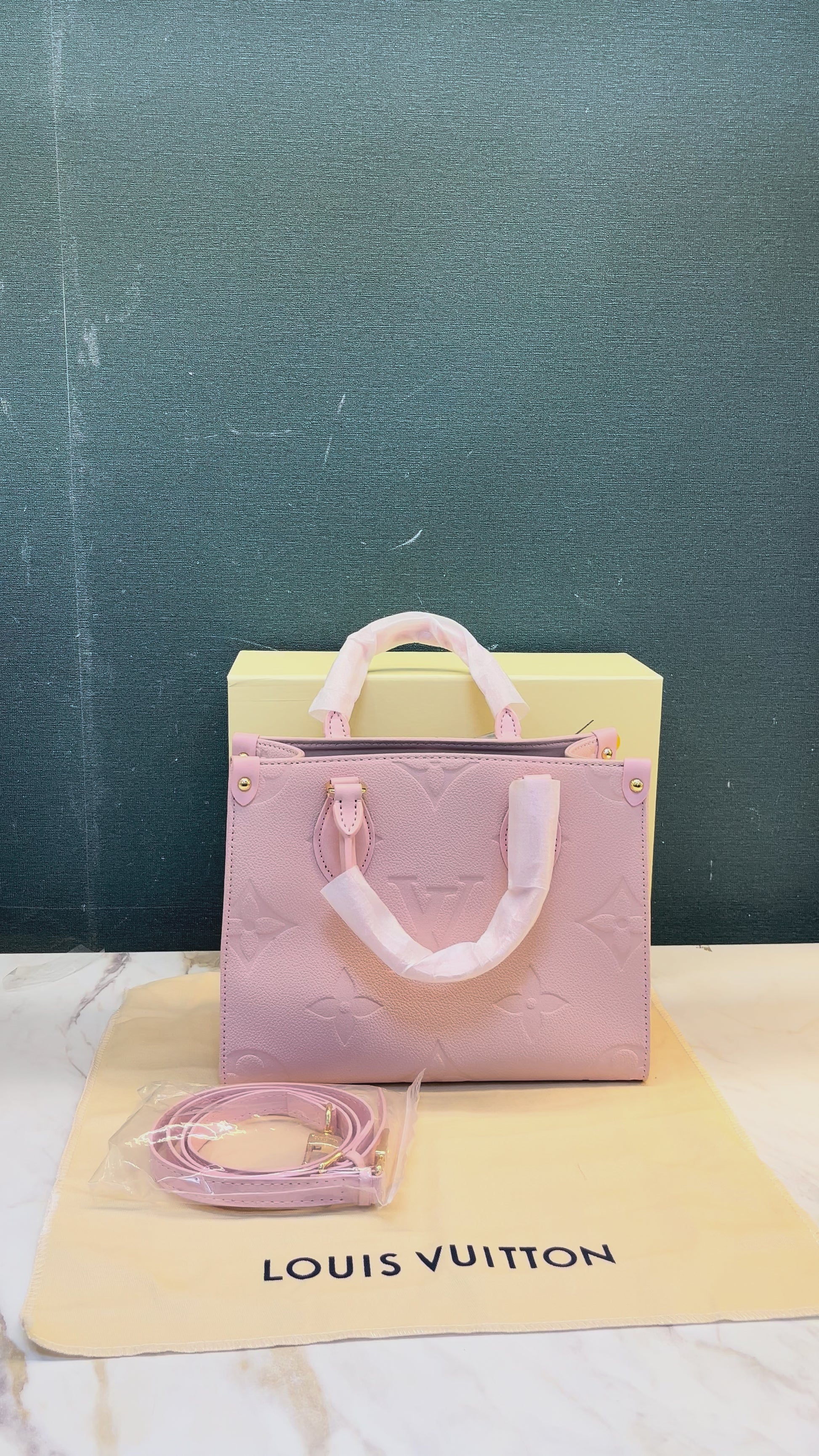 WOMEN HANDBAG