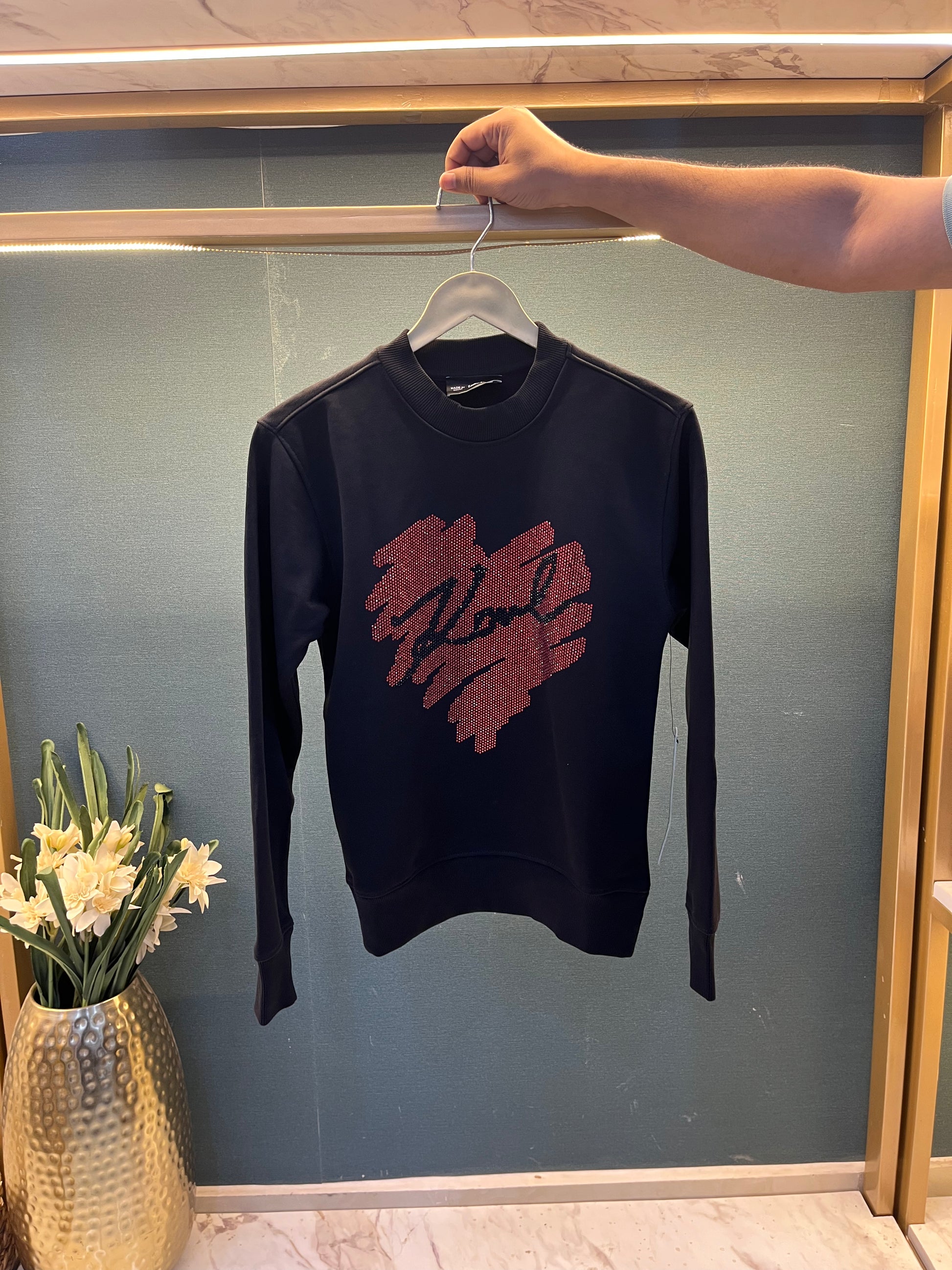WOMEN SWEATSHIRT