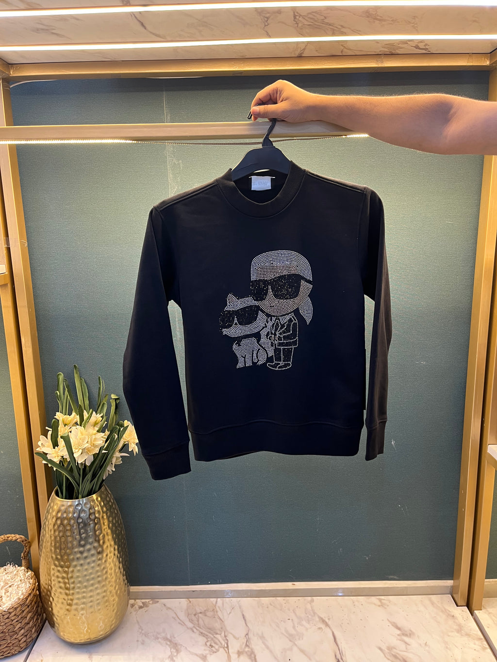 WOMEN SWEATSHIRT