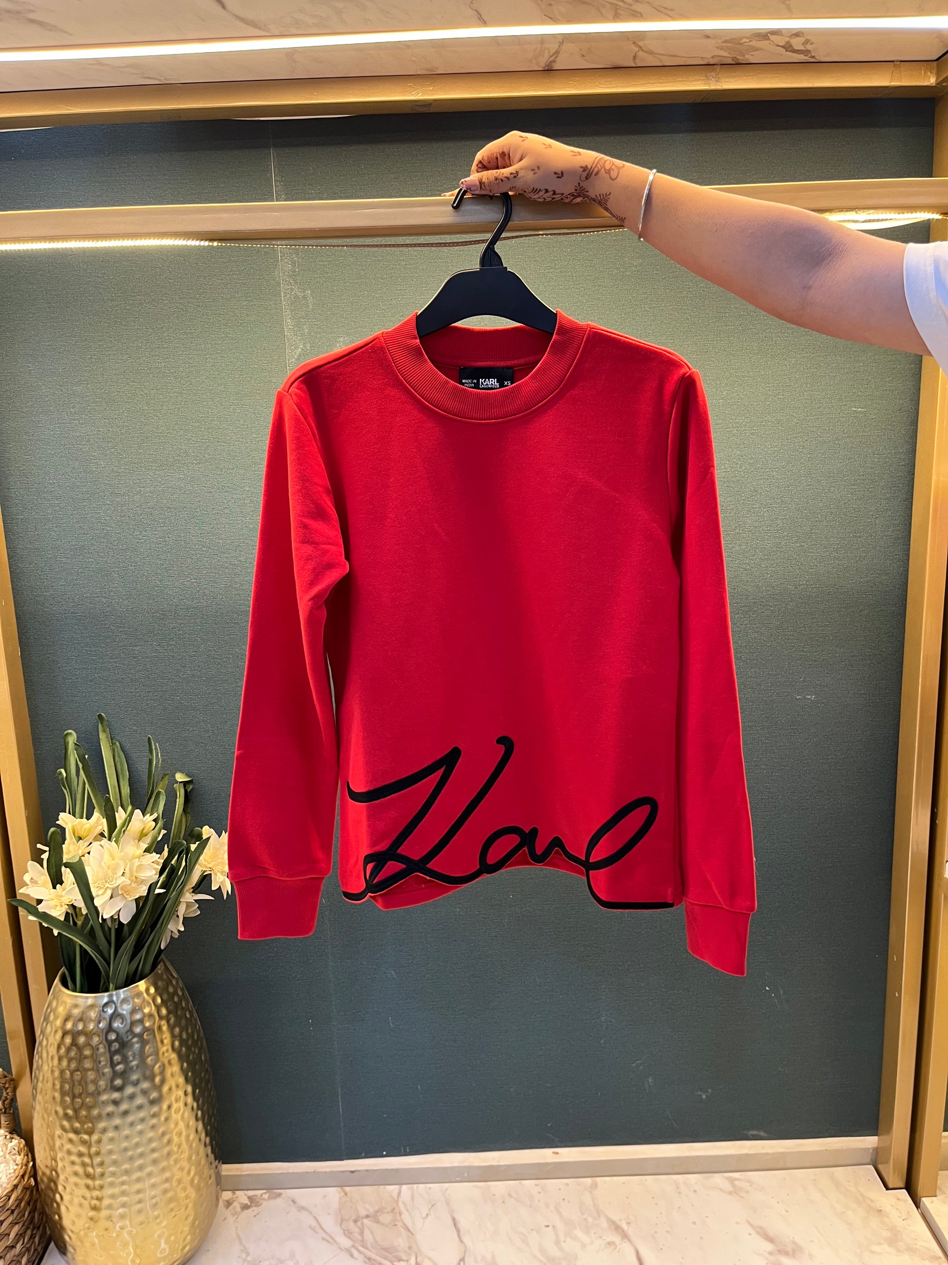 WOMEN SWEATSHIRT