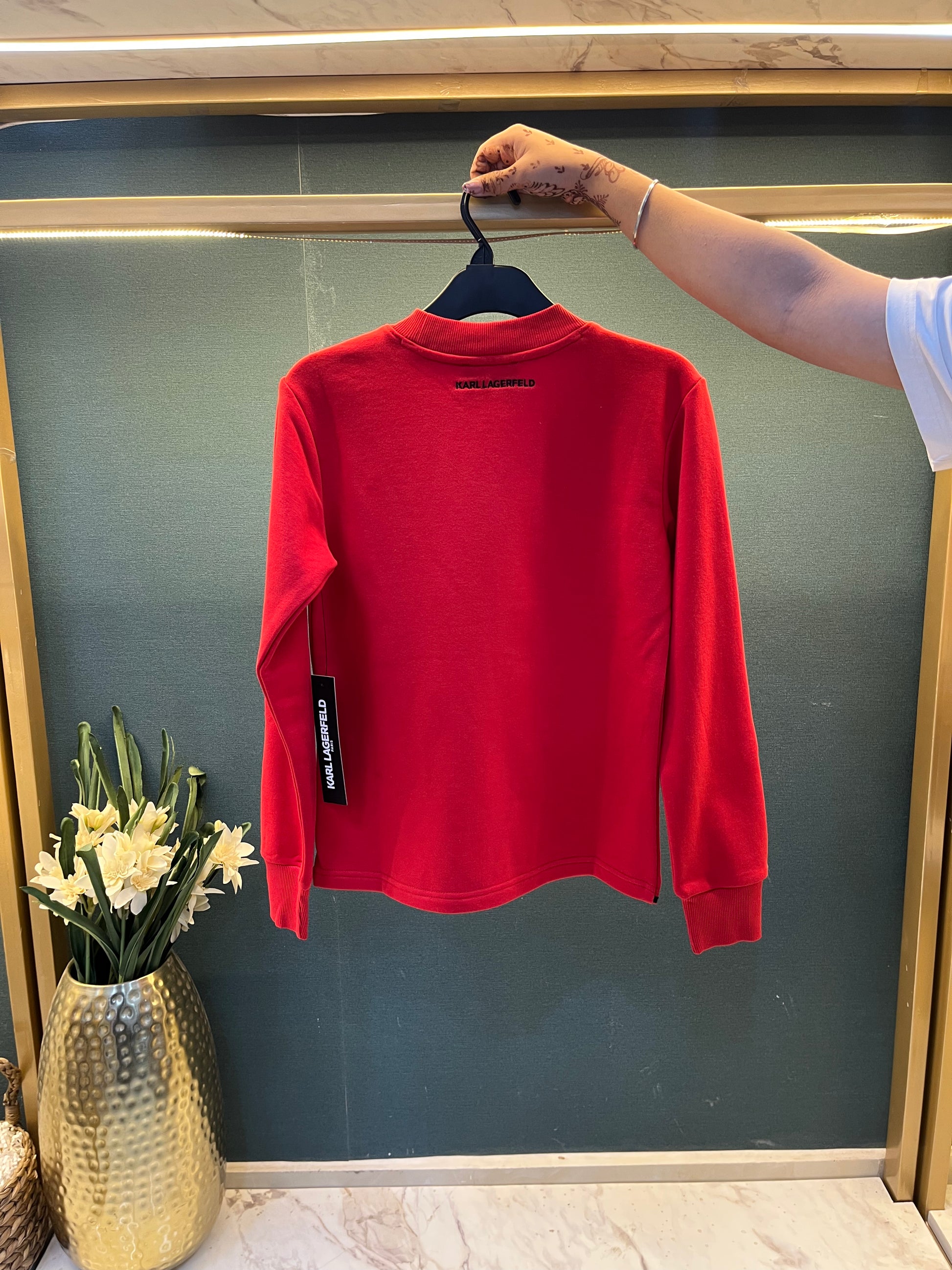 WOMEN SWEATSHIRT