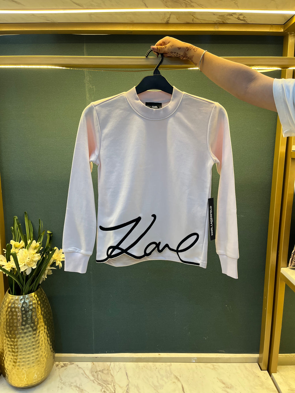 WOMEN SWEATSHIRT