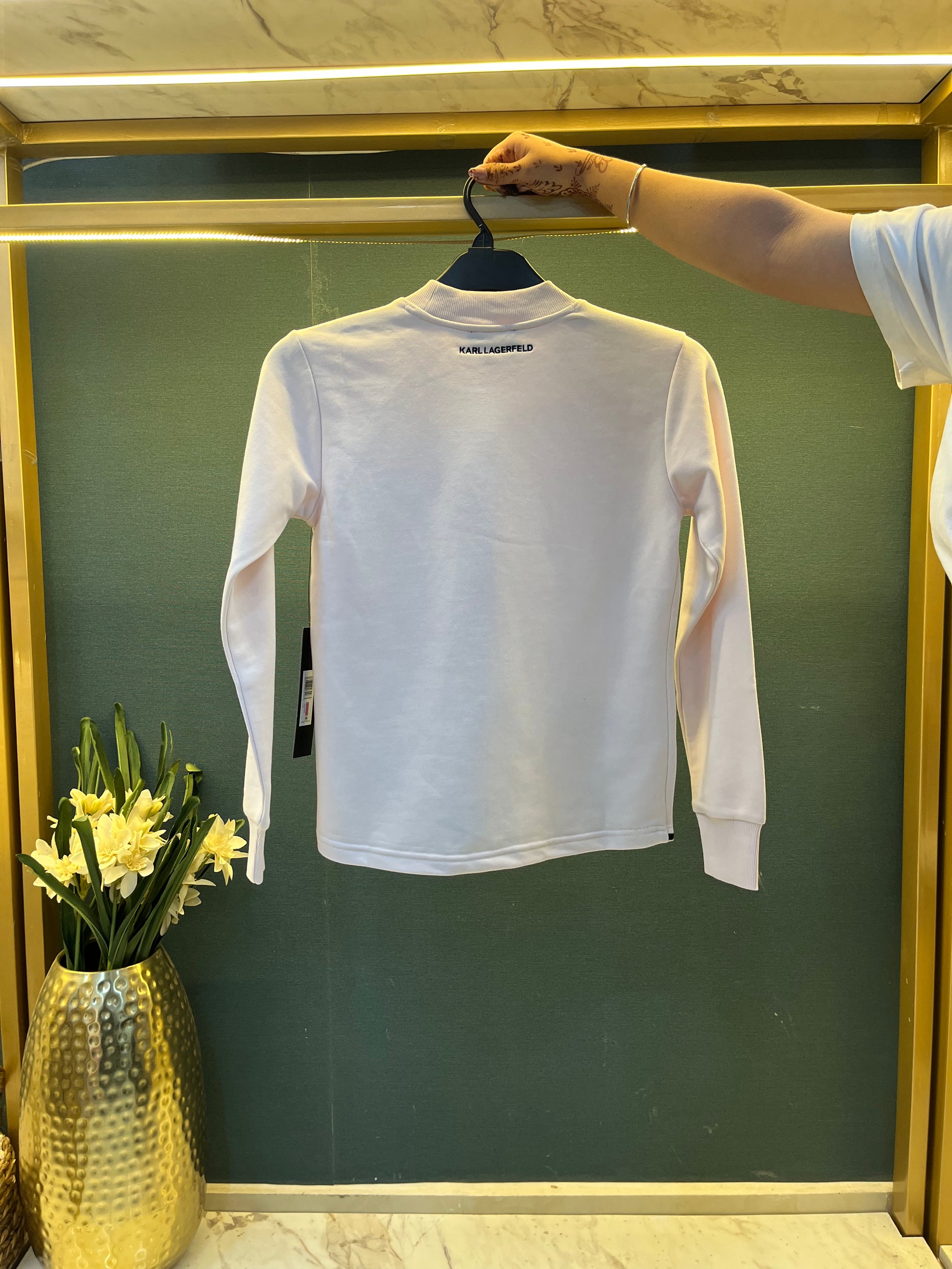 WOMEN SWEATSHIRT