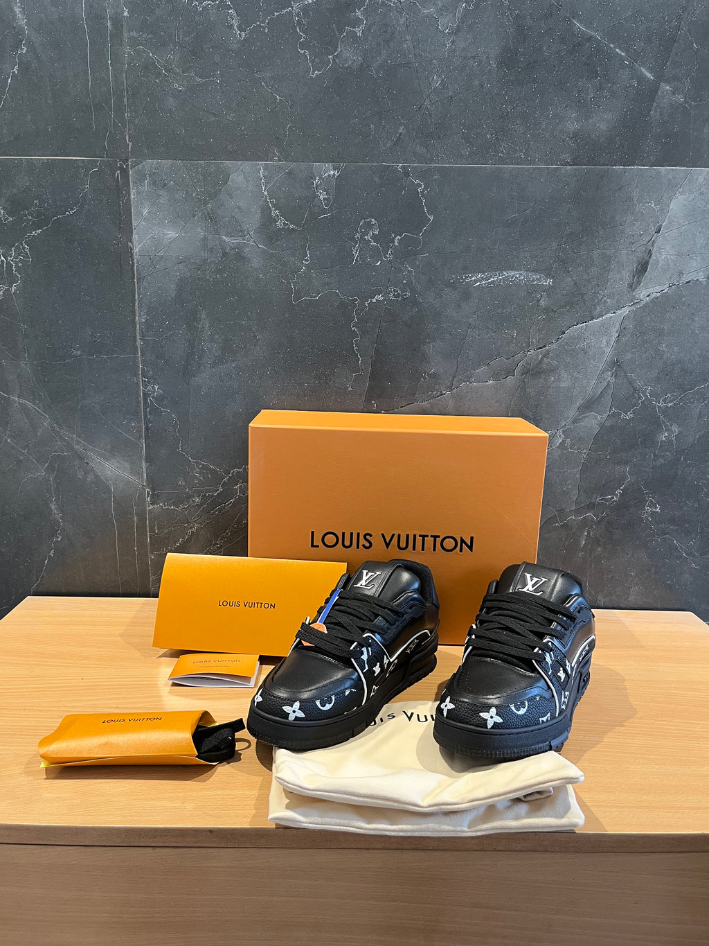 SHOES MENS