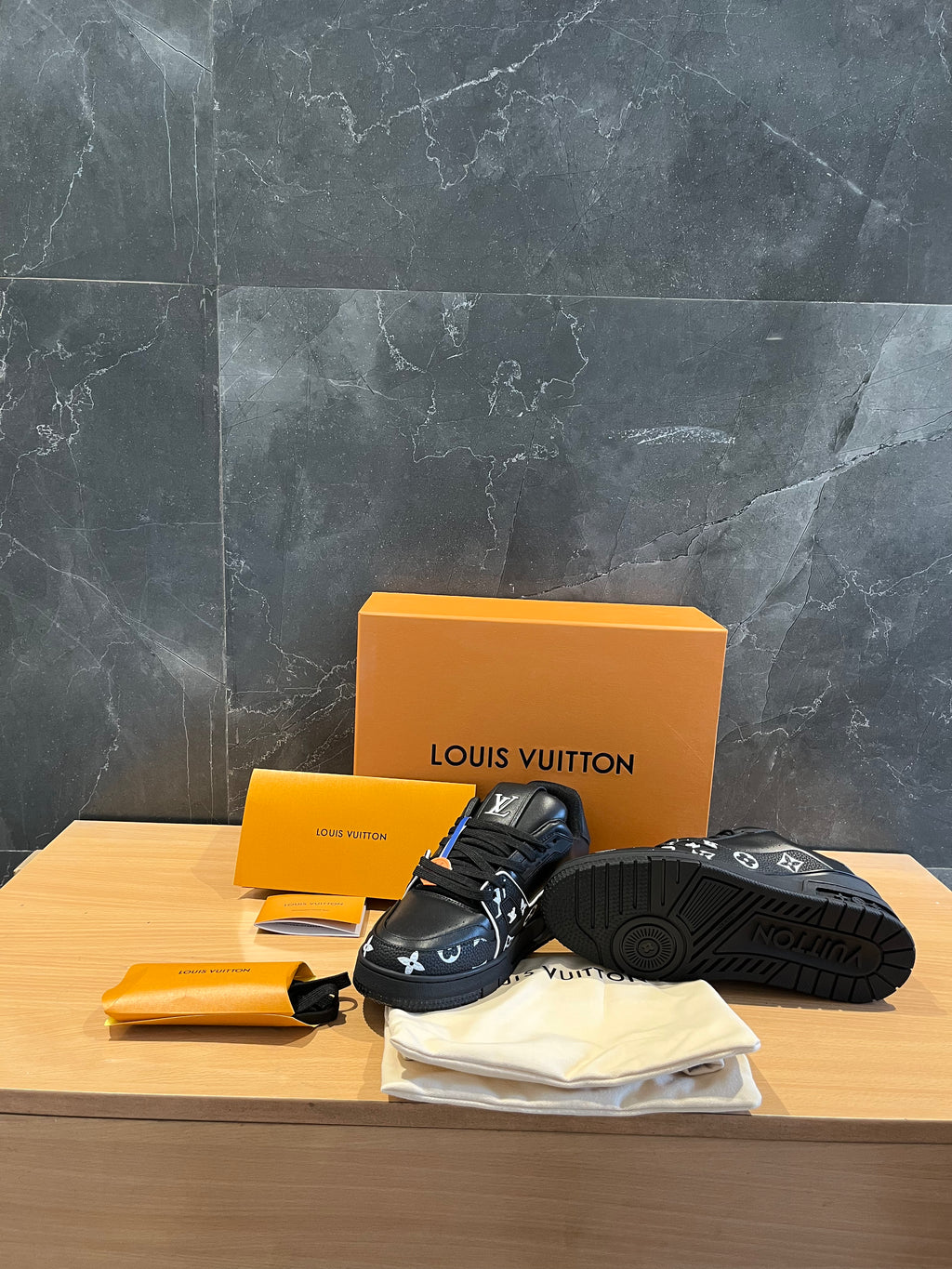 SHOES MENS