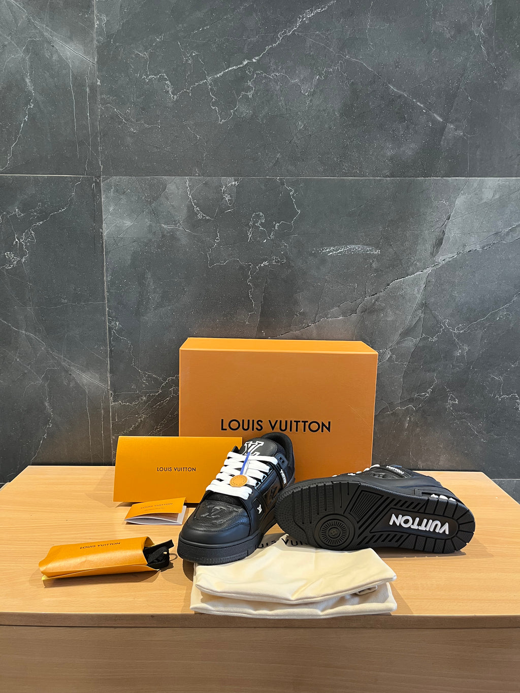 SHOES MENS
