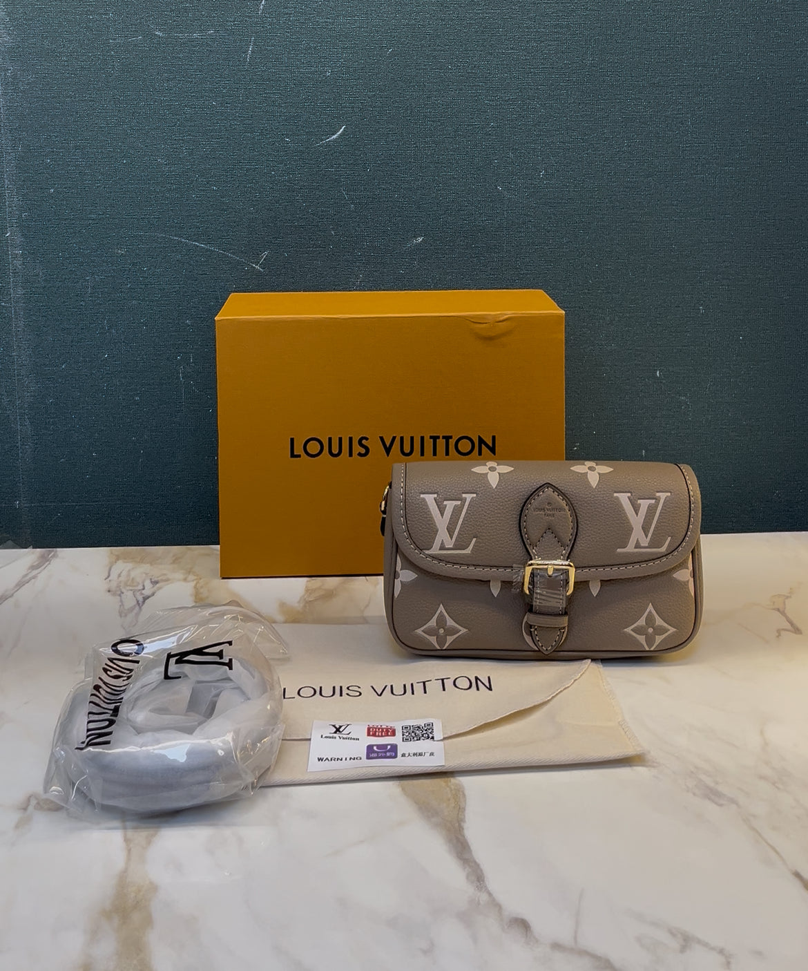 WOMENS HANDBAG