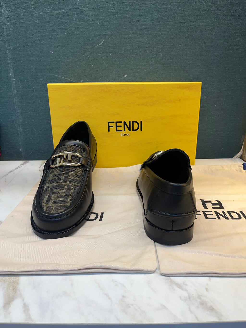 MENS FOOTWEAR