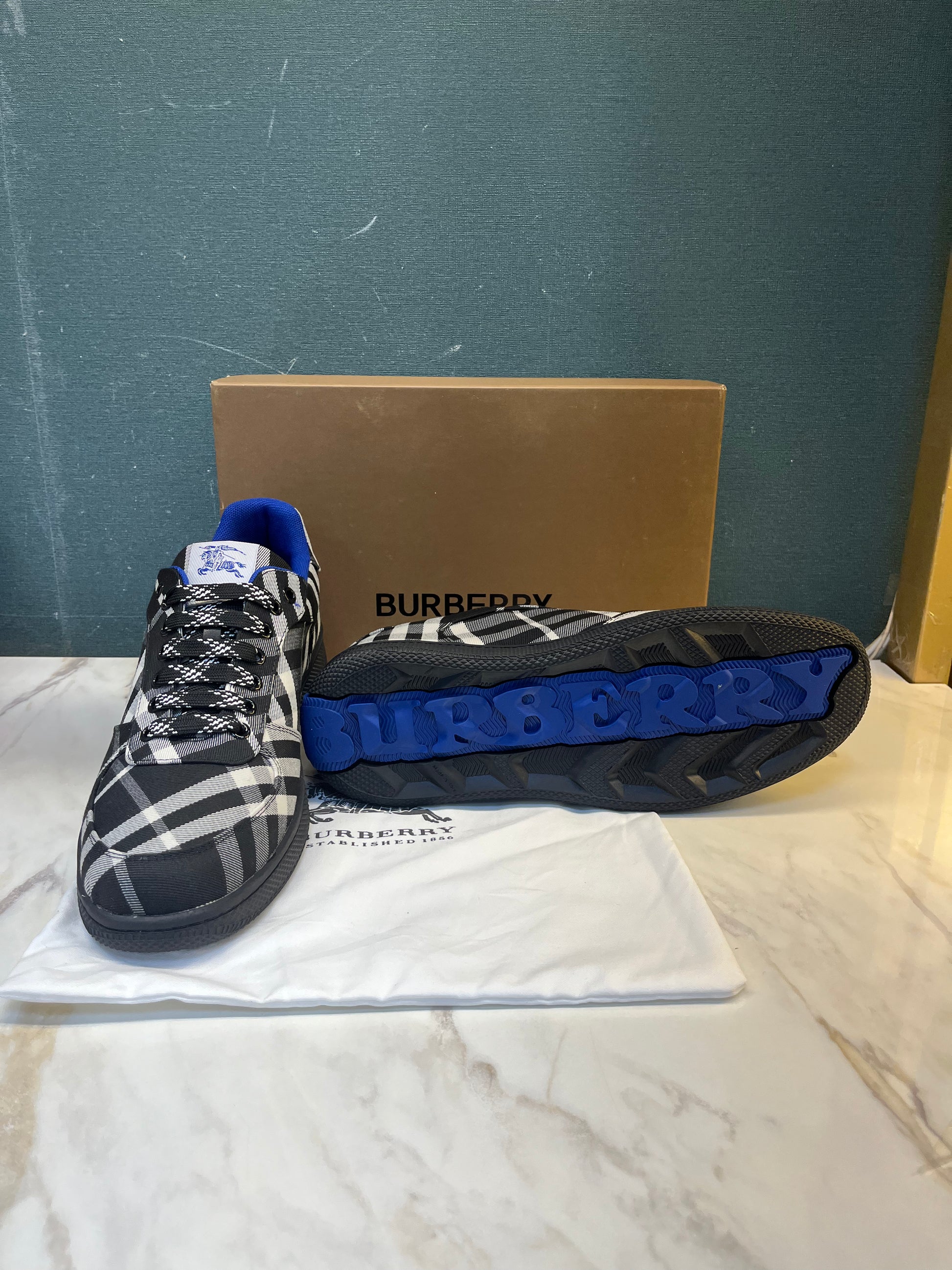 MENS FOOTWEAR