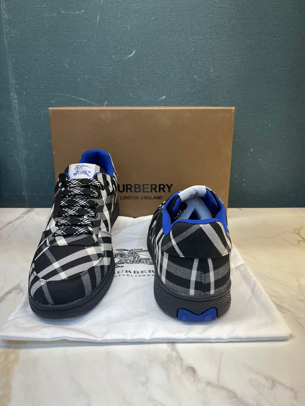 MENS FOOTWEAR