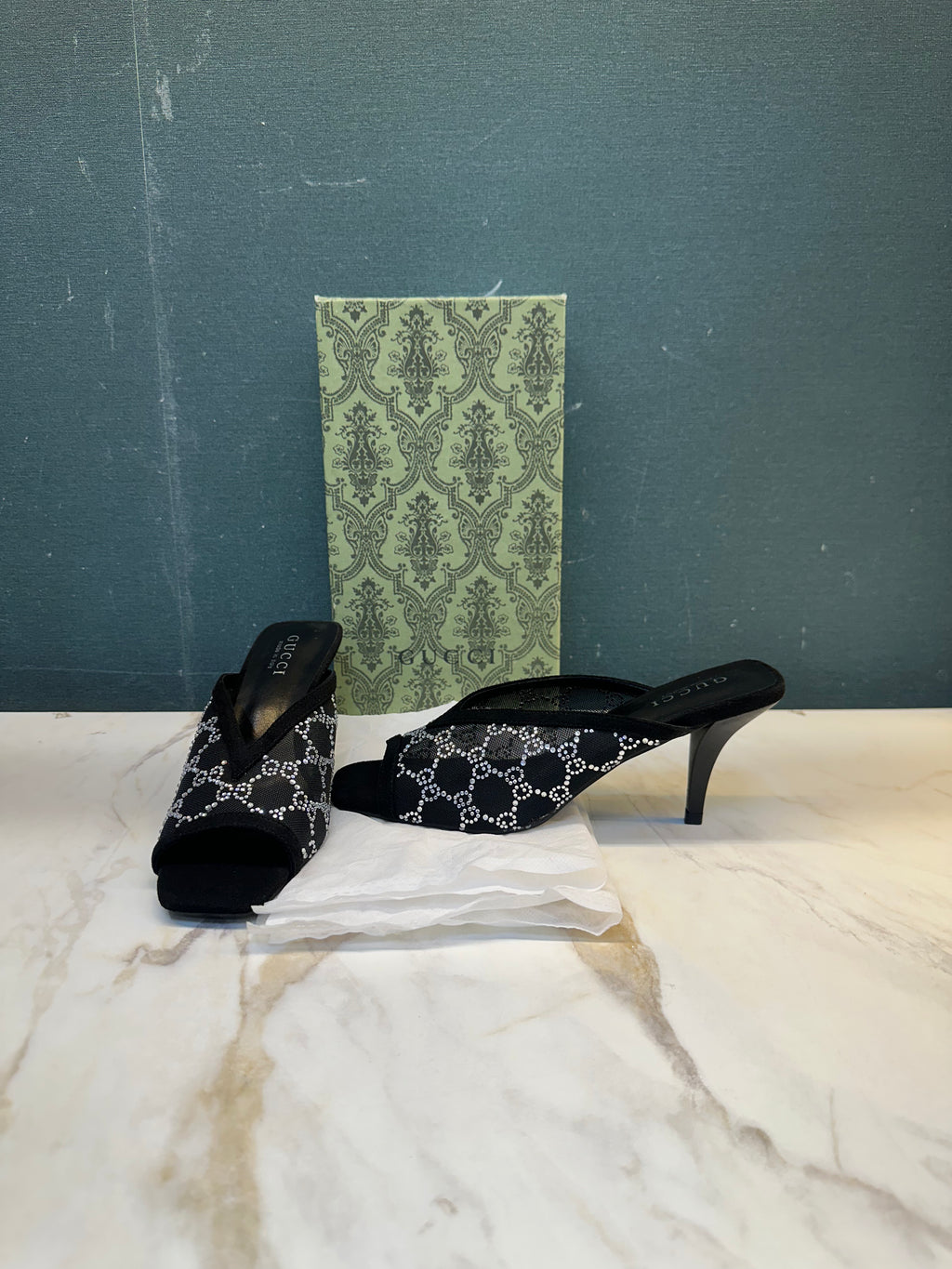 WOMEN FOOTWEAR