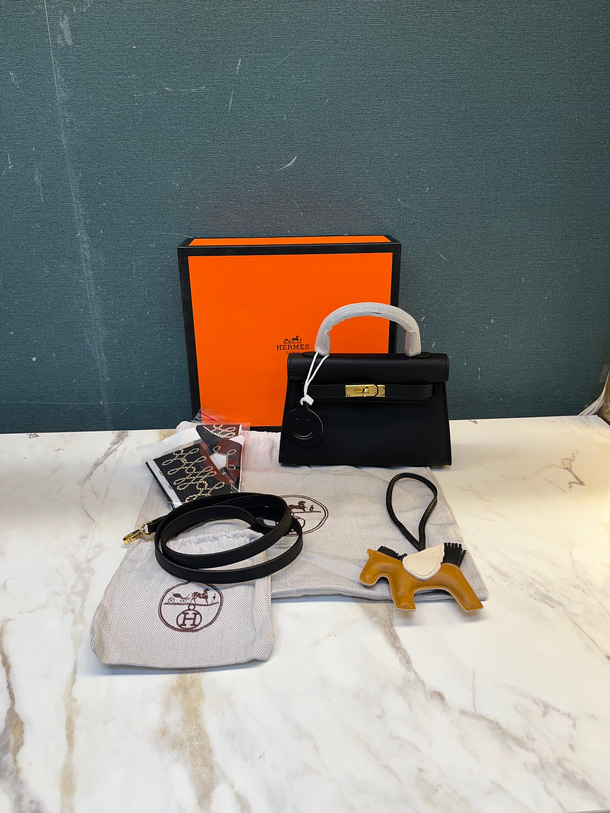 WOMEN HANDBAG