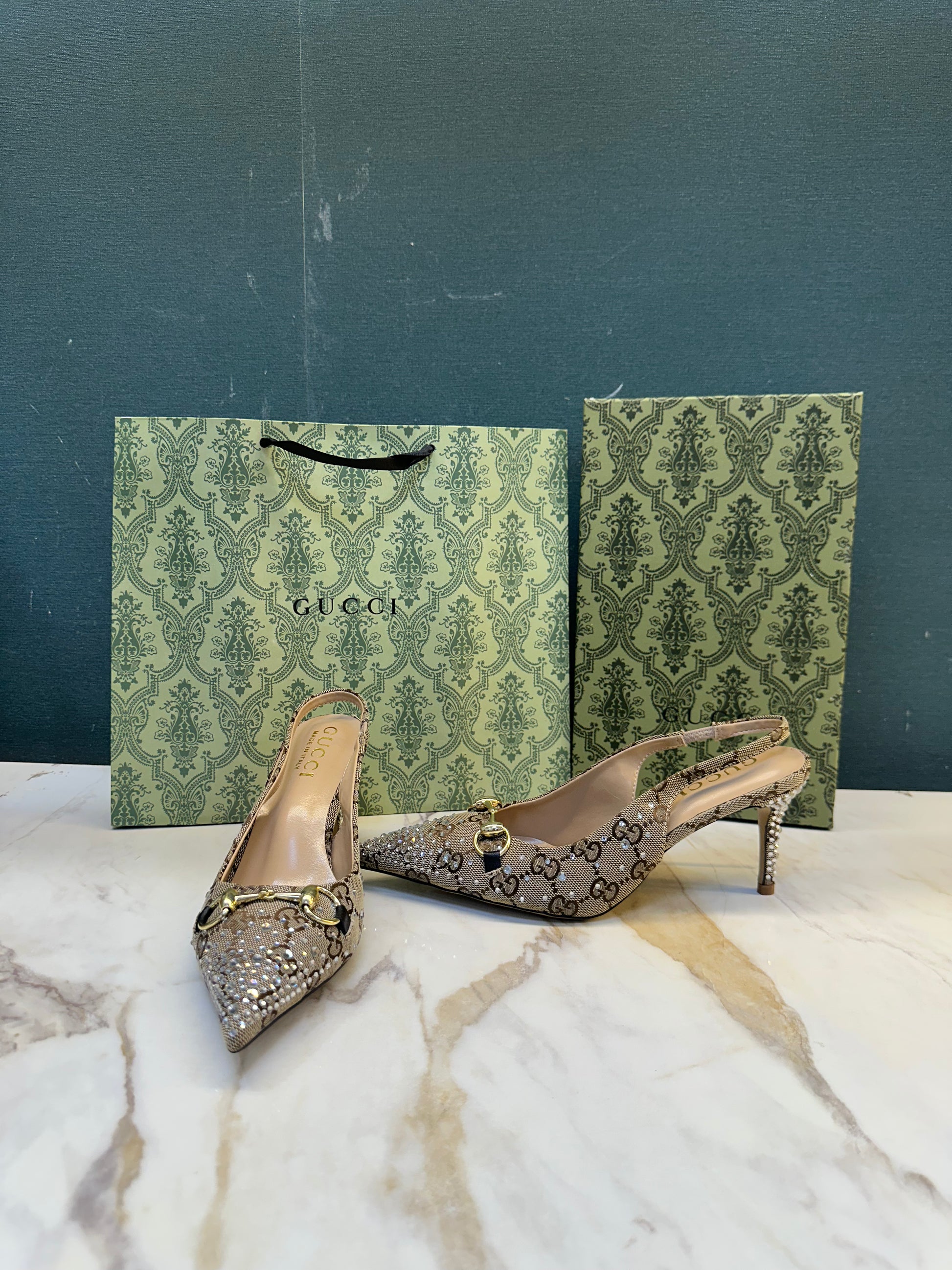 WOMEN FOOTWEAR