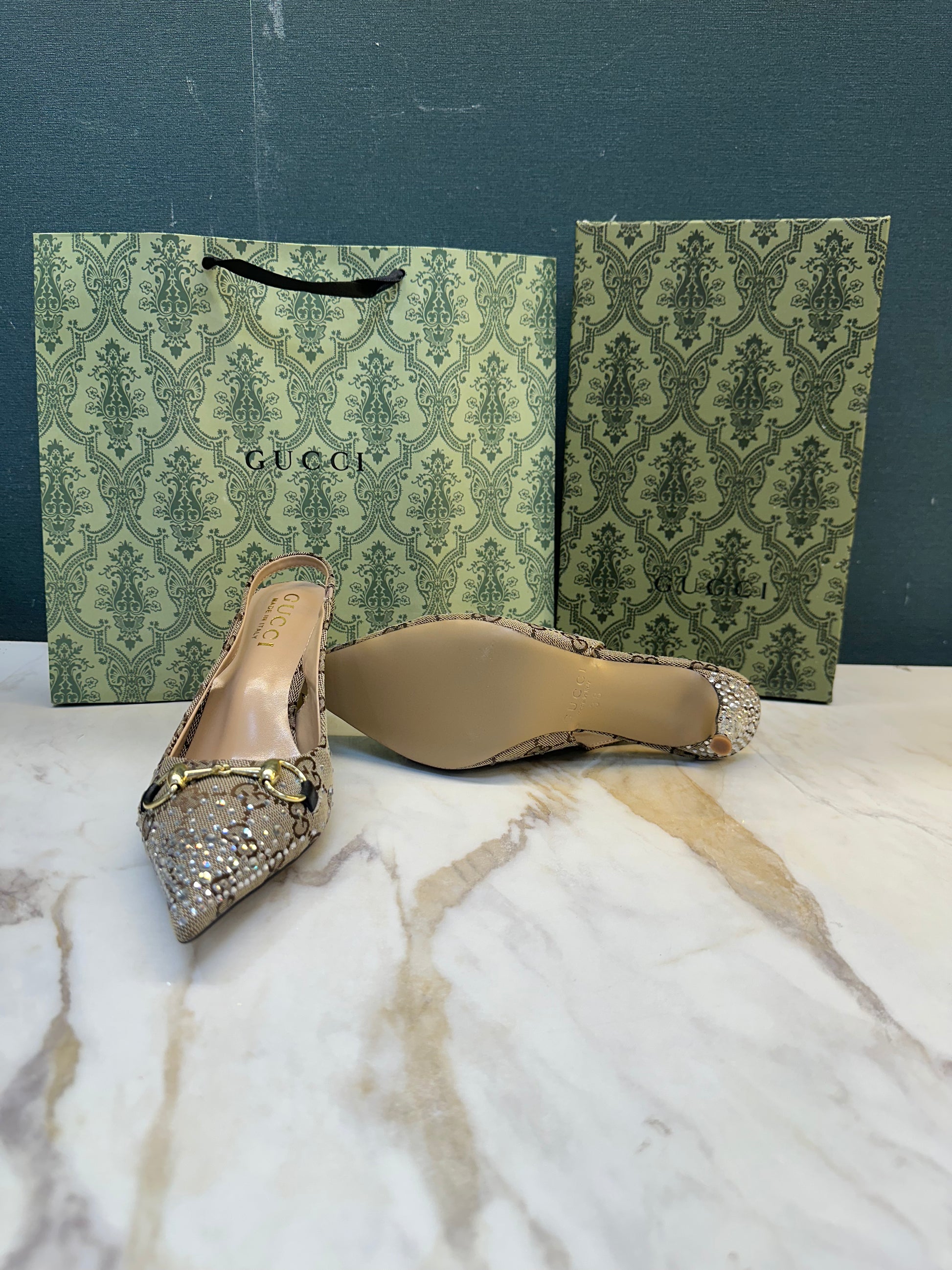 WOMEN FOOTWEAR