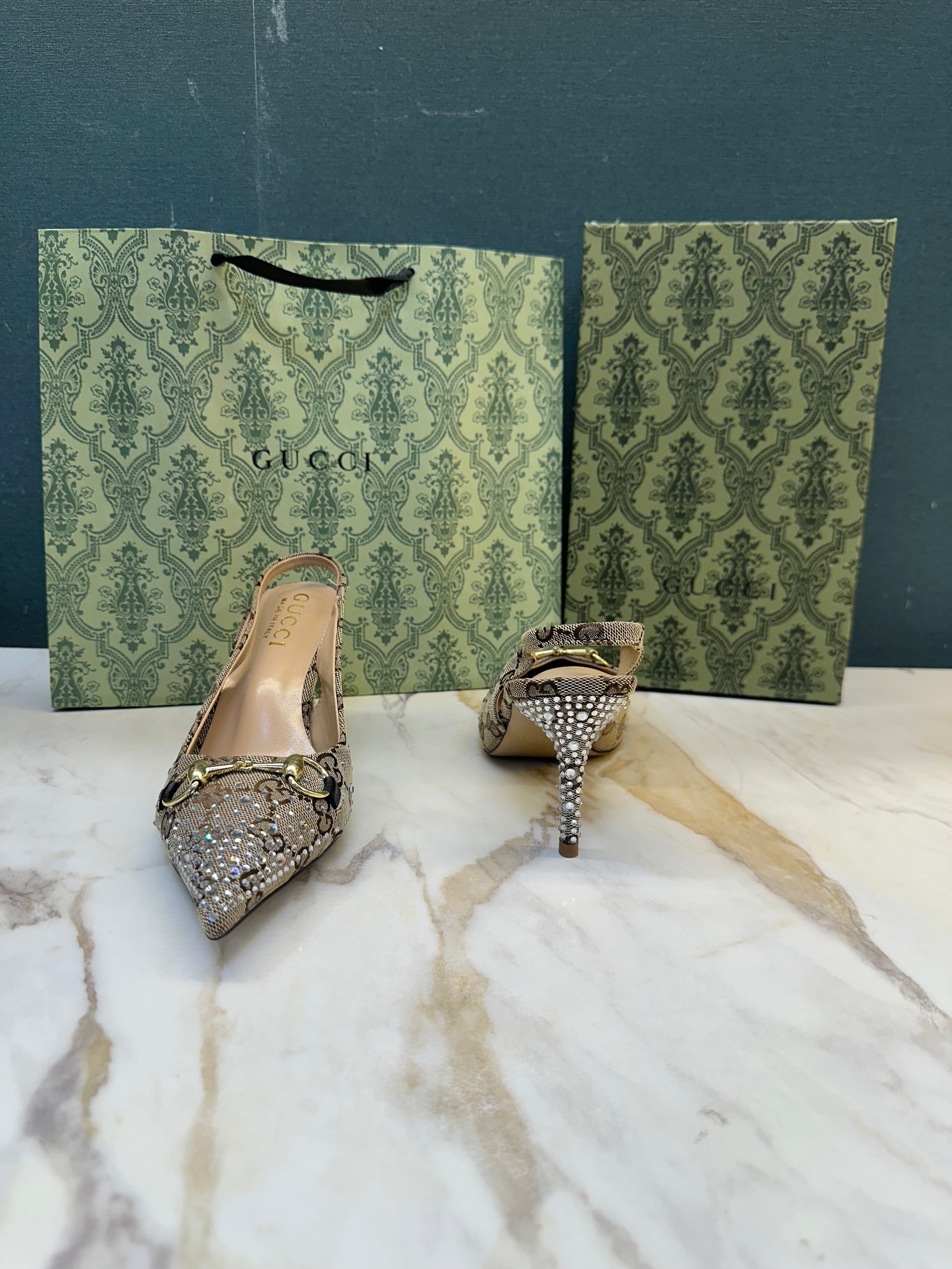 WOMEN FOOTWEAR
