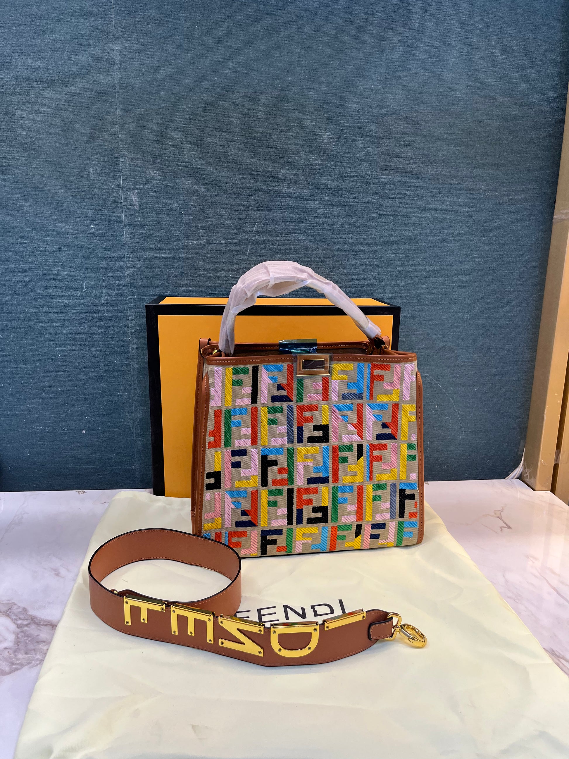 WOMEN HANDBAG