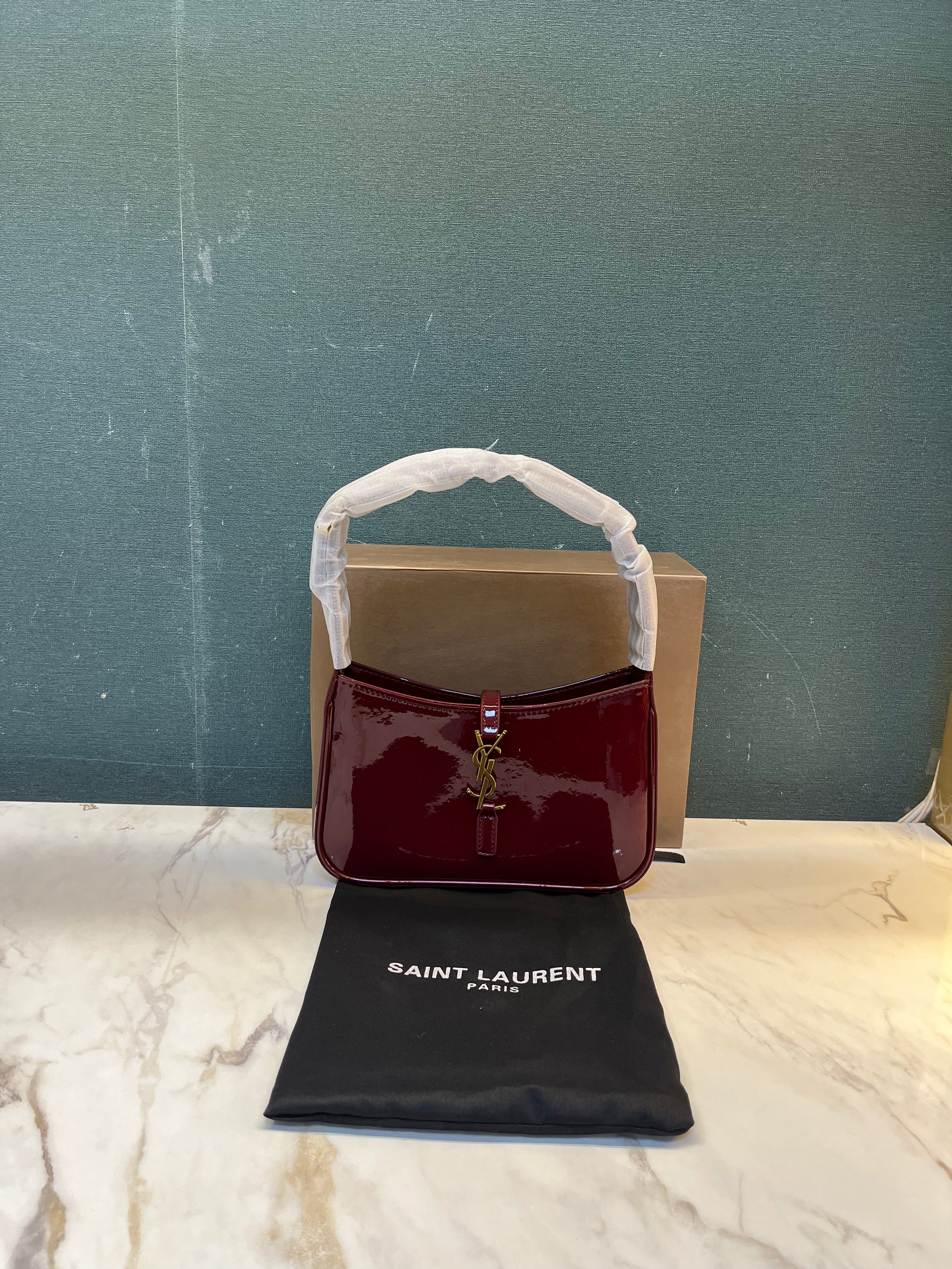 WOMEN HANDBAG