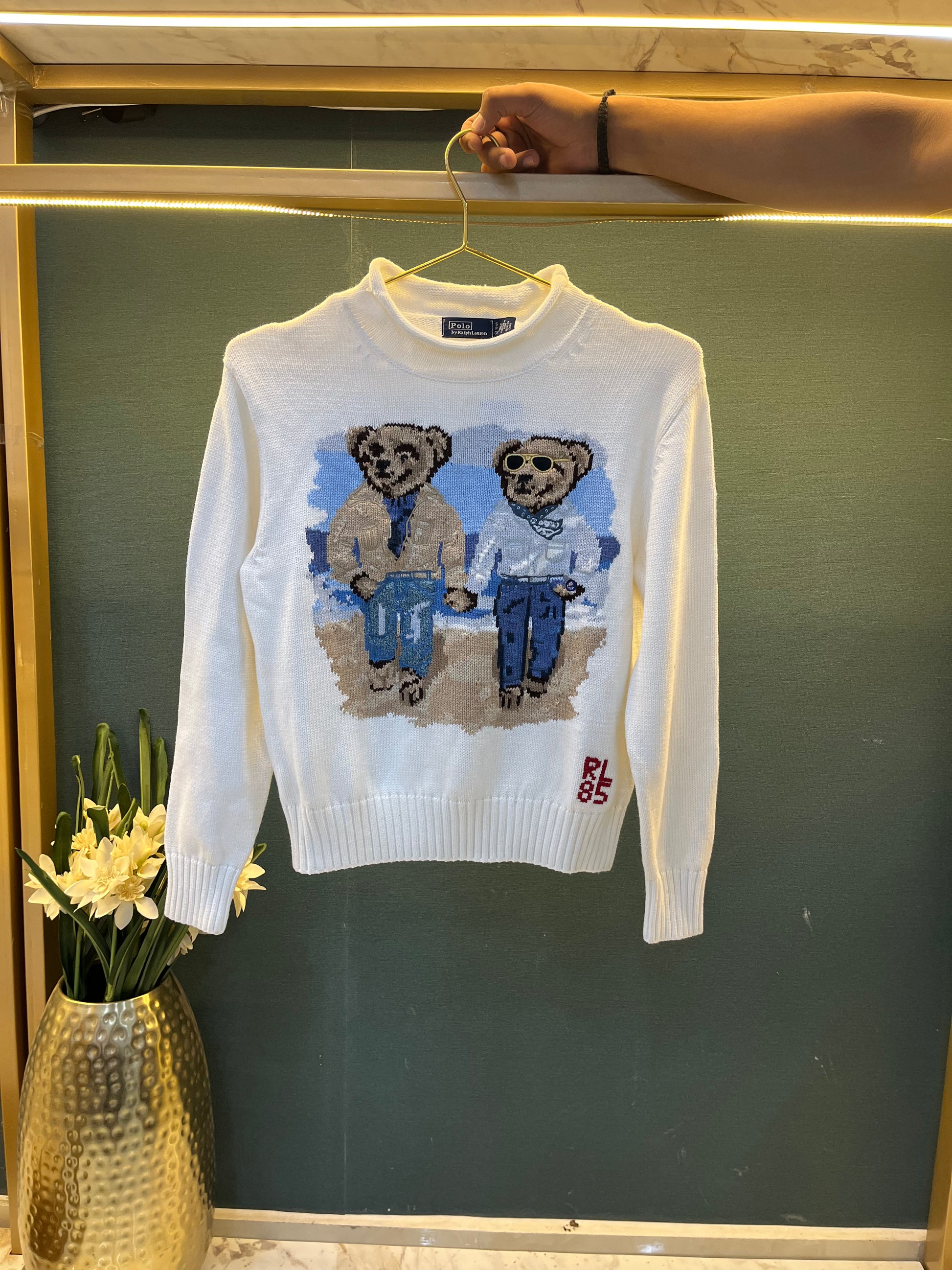 WOMENS SWEATER