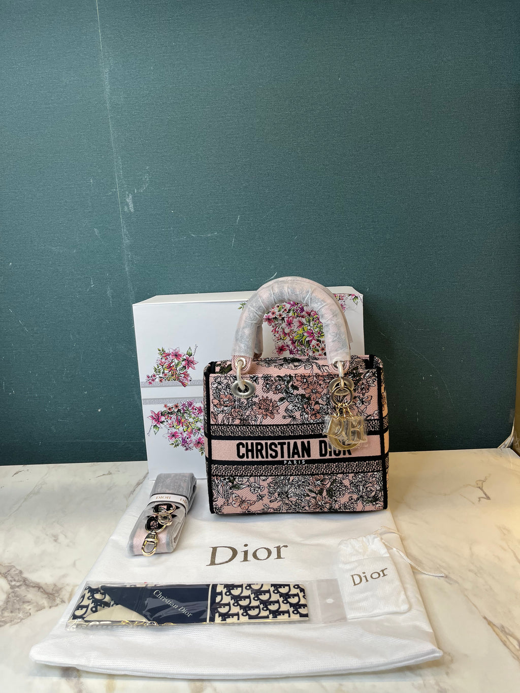 WOMEN HANDBAG