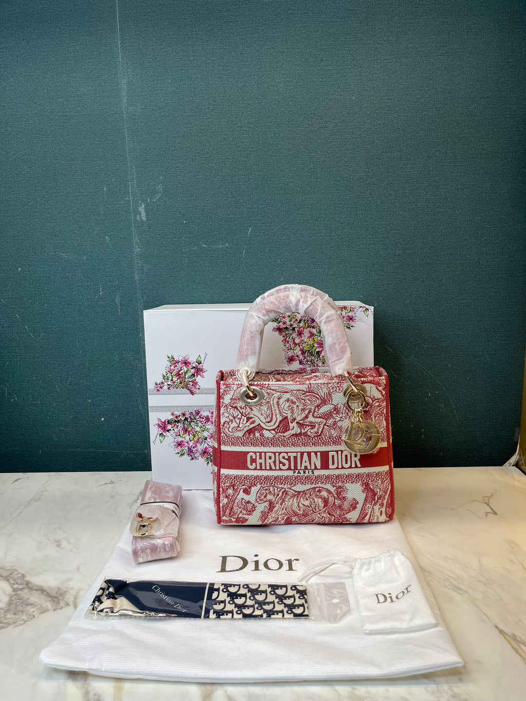 WOMEN HANDBAG