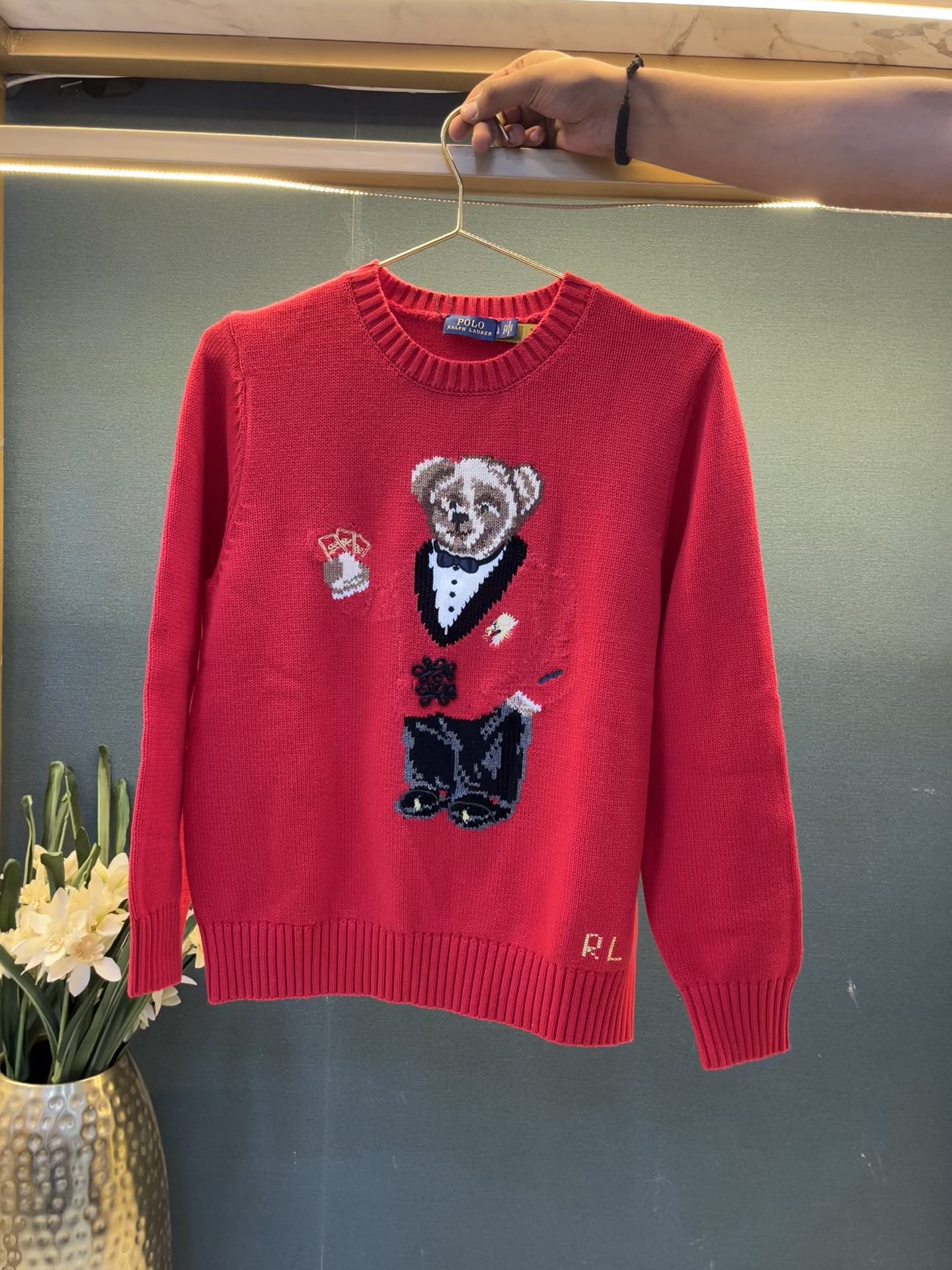 WOMENS SWEATER