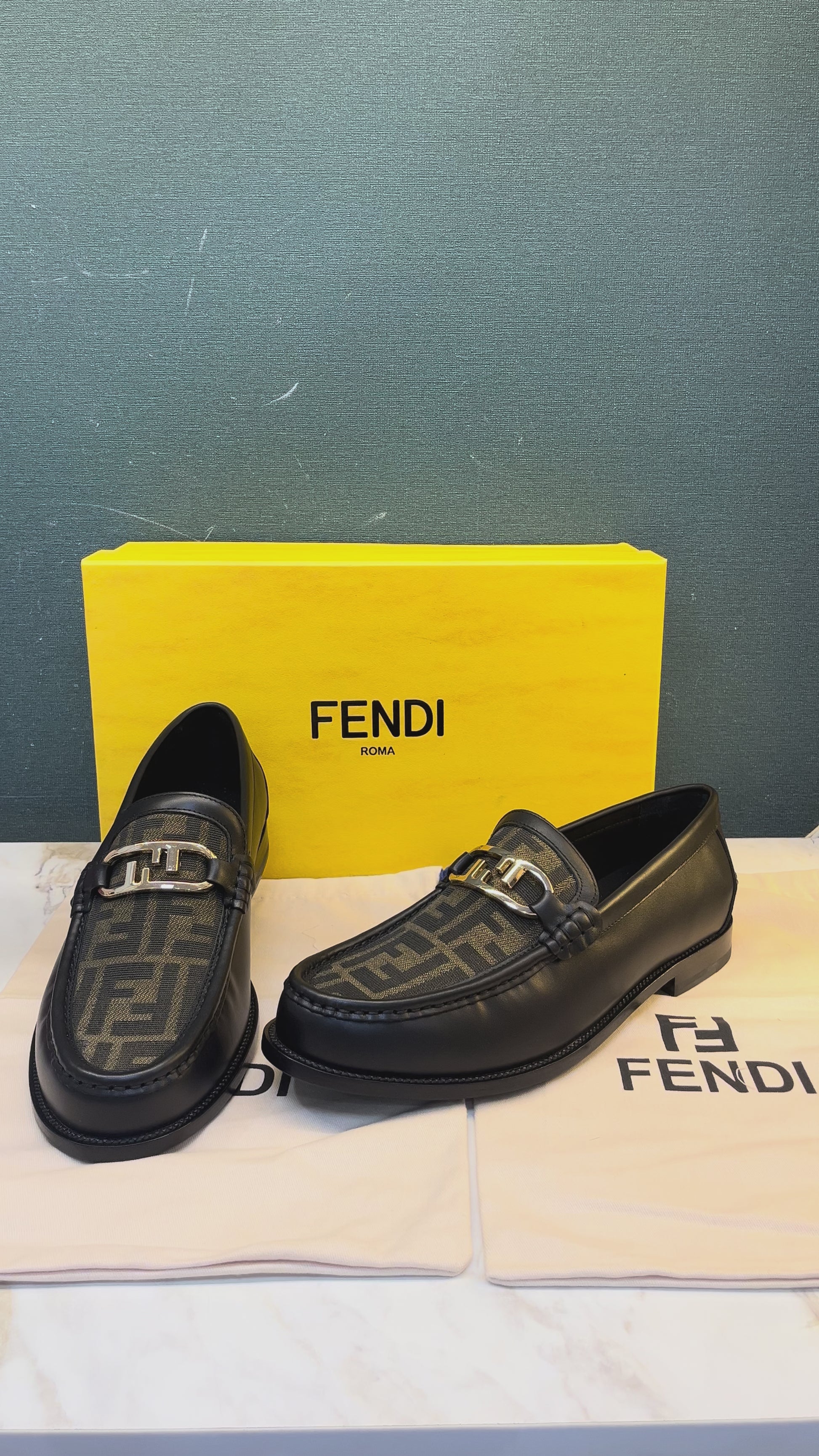 MENS FOOTWEAR