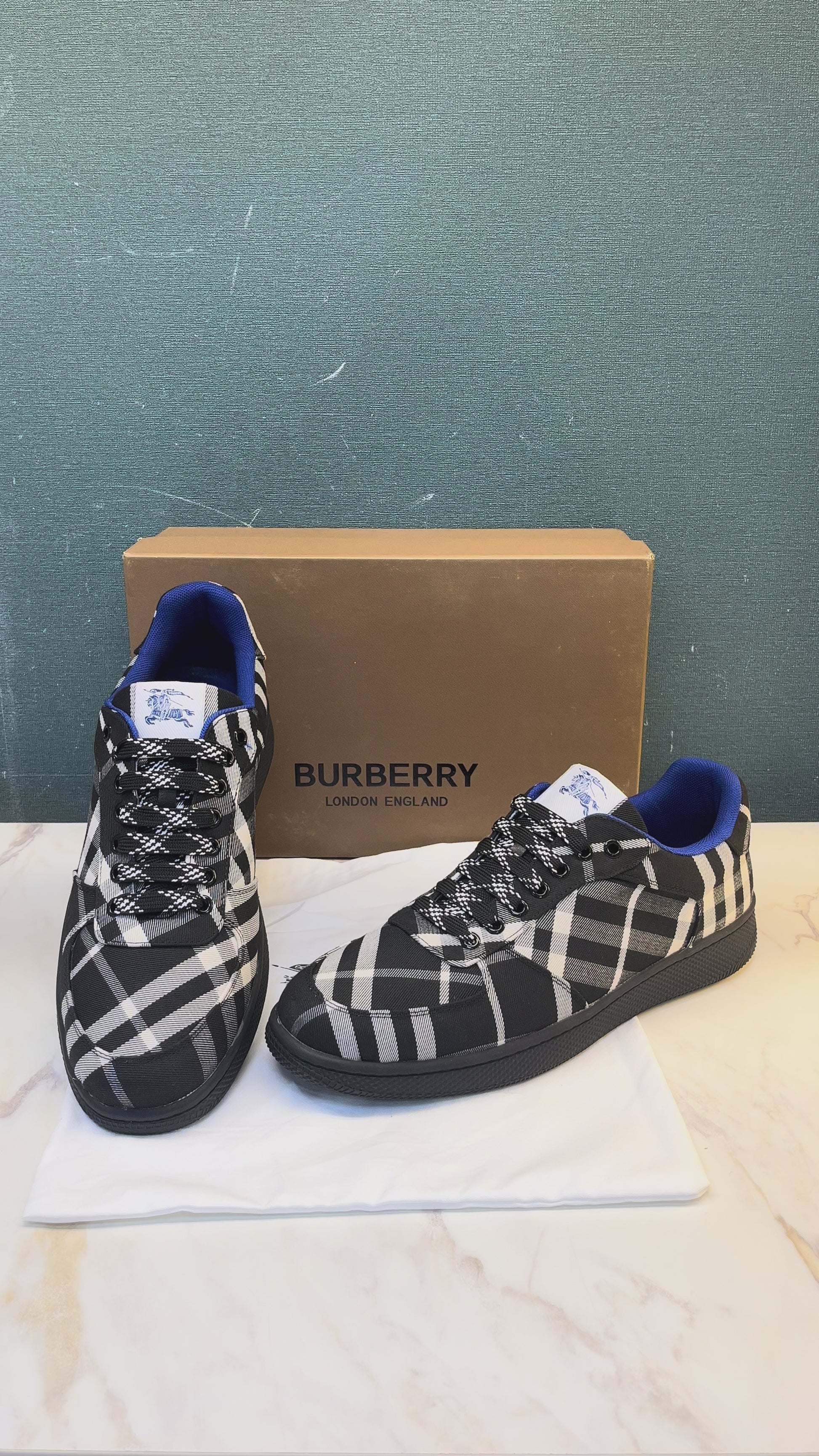 MENS FOOTWEAR