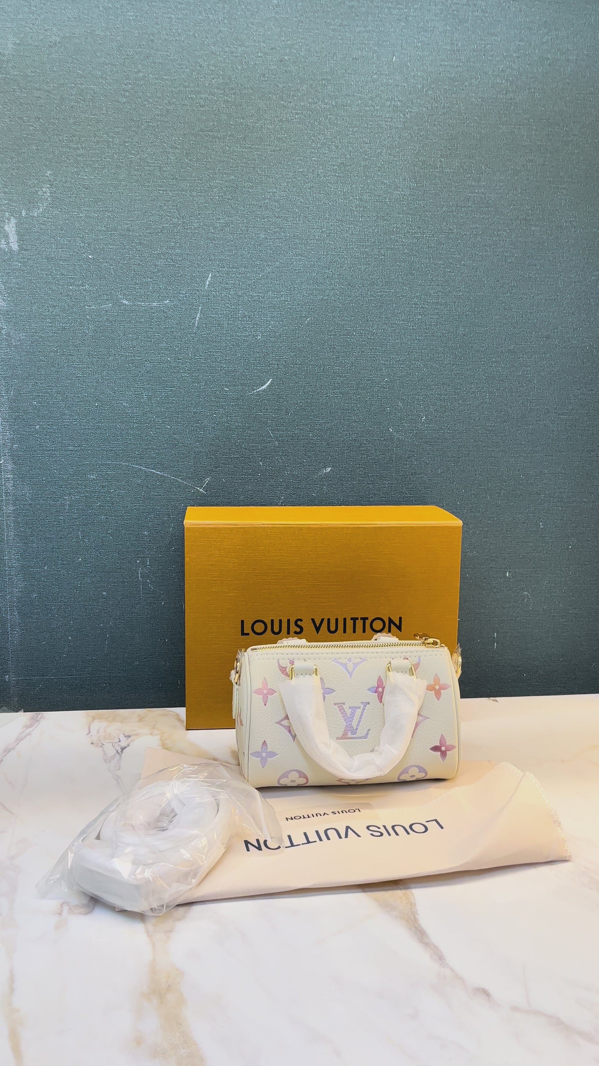 WOMENS HANDBAG