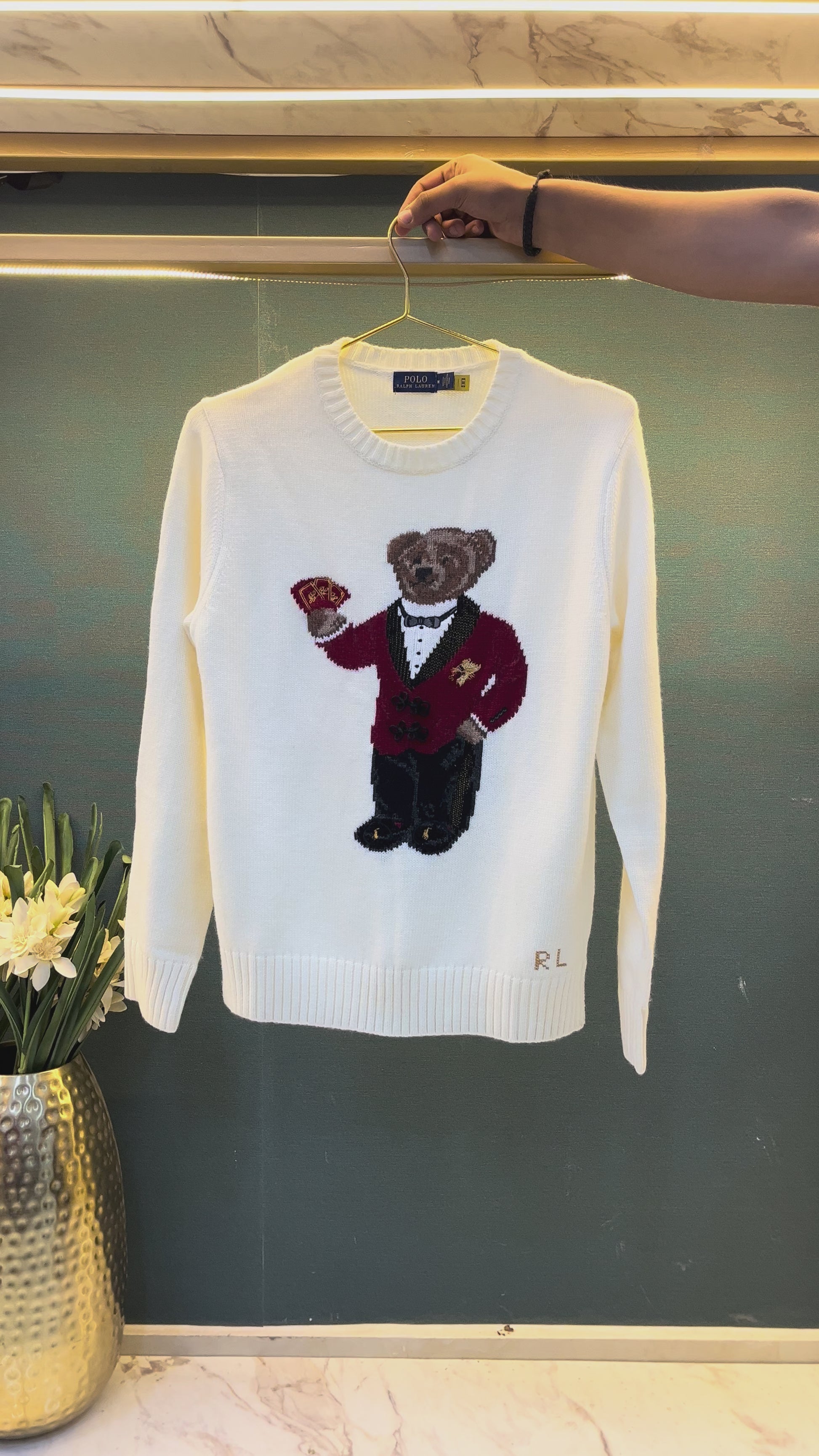 WOMENS SWEATER