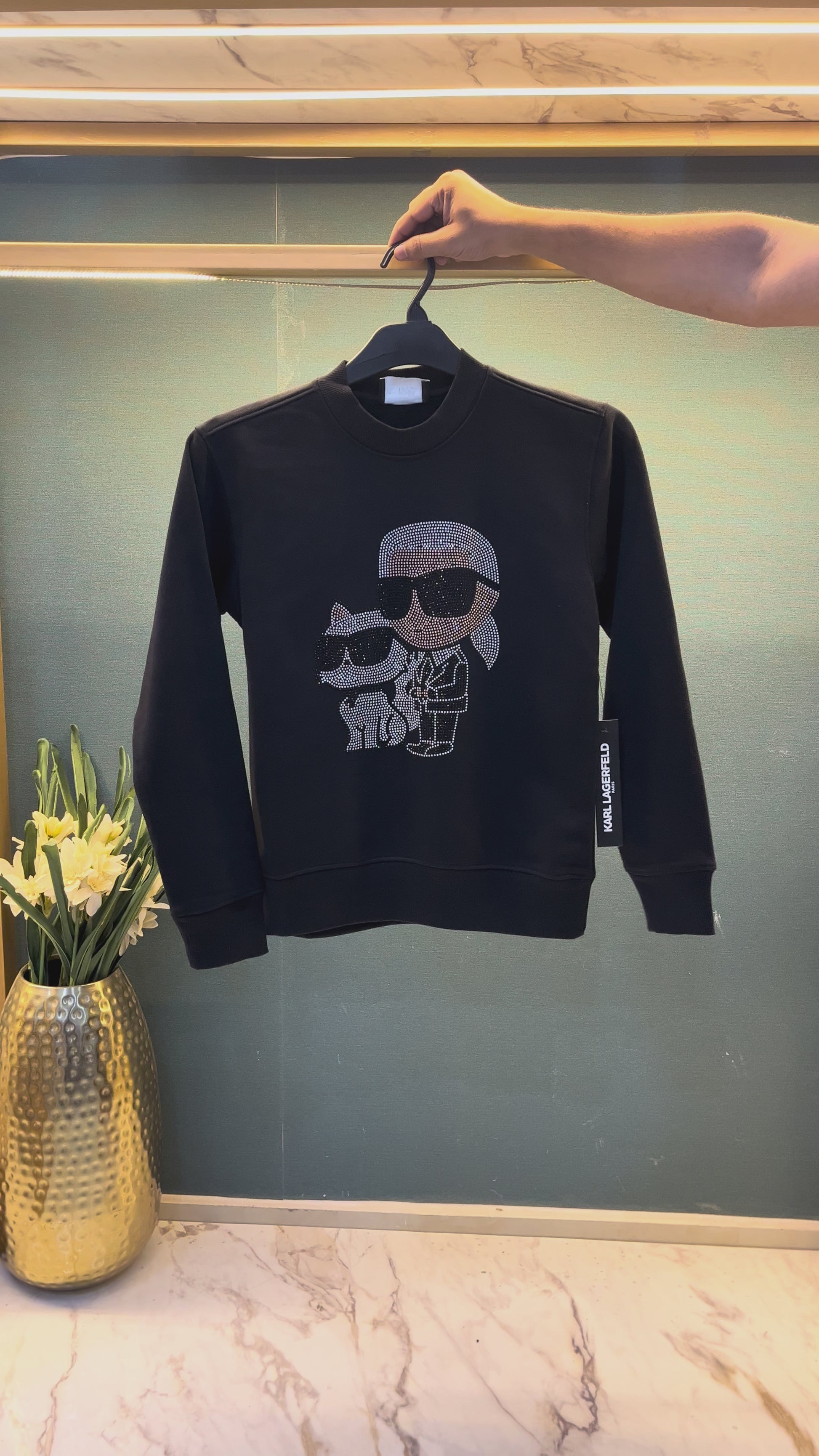 WOMEN SWEATSHIRT