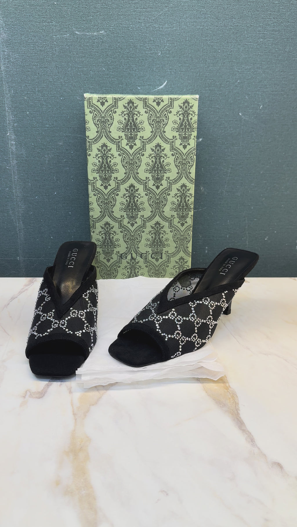 WOMEN FOOTWEAR