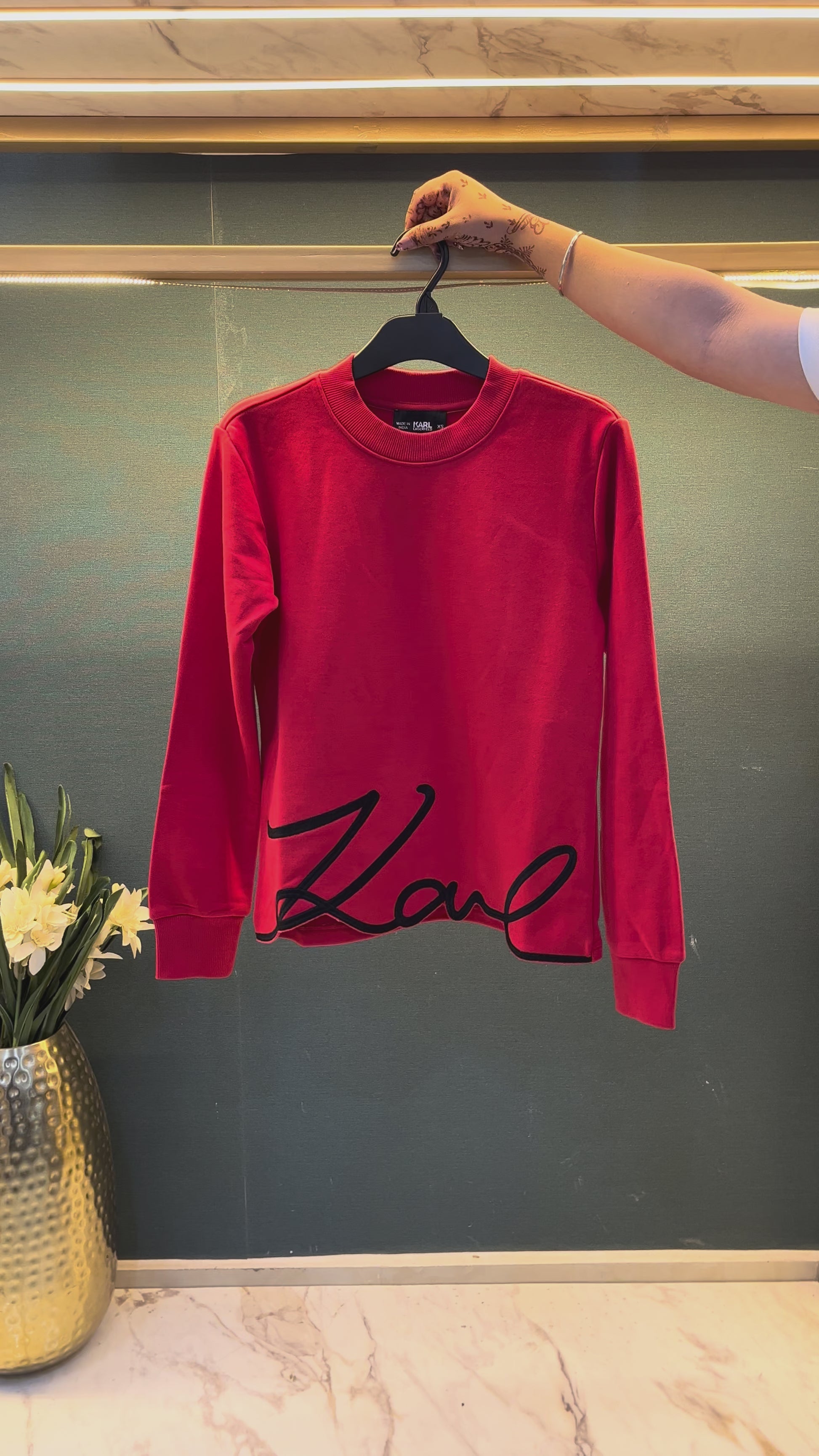 WOMEN SWEATSHIRT