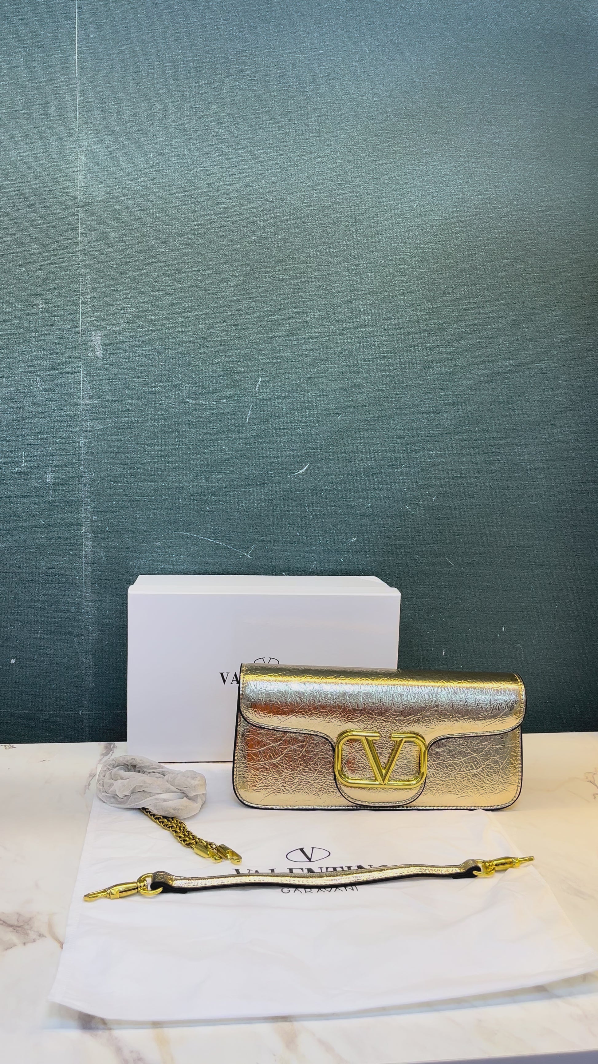 WOMEN HANDBAG