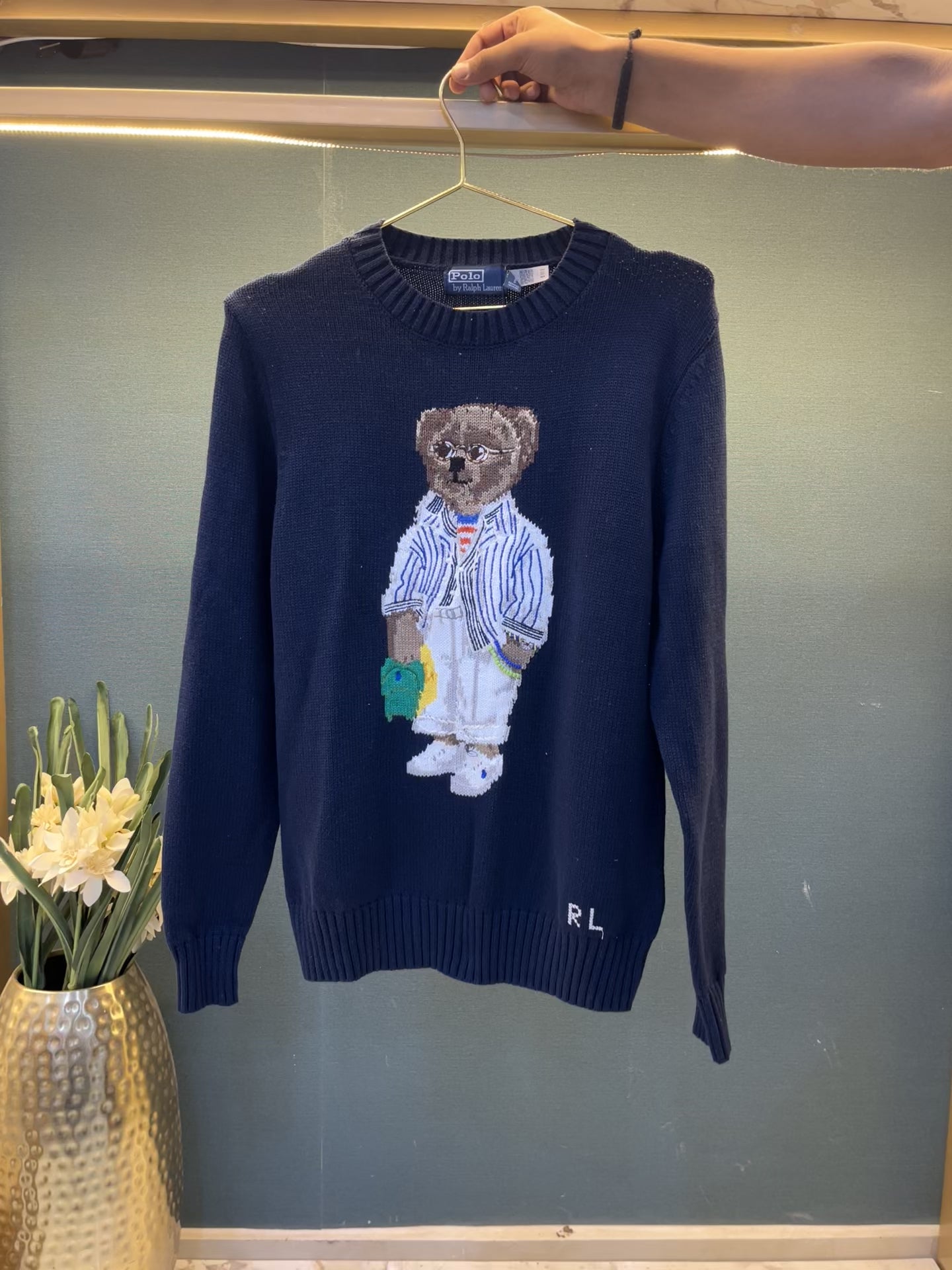 WOMENS SWEATER