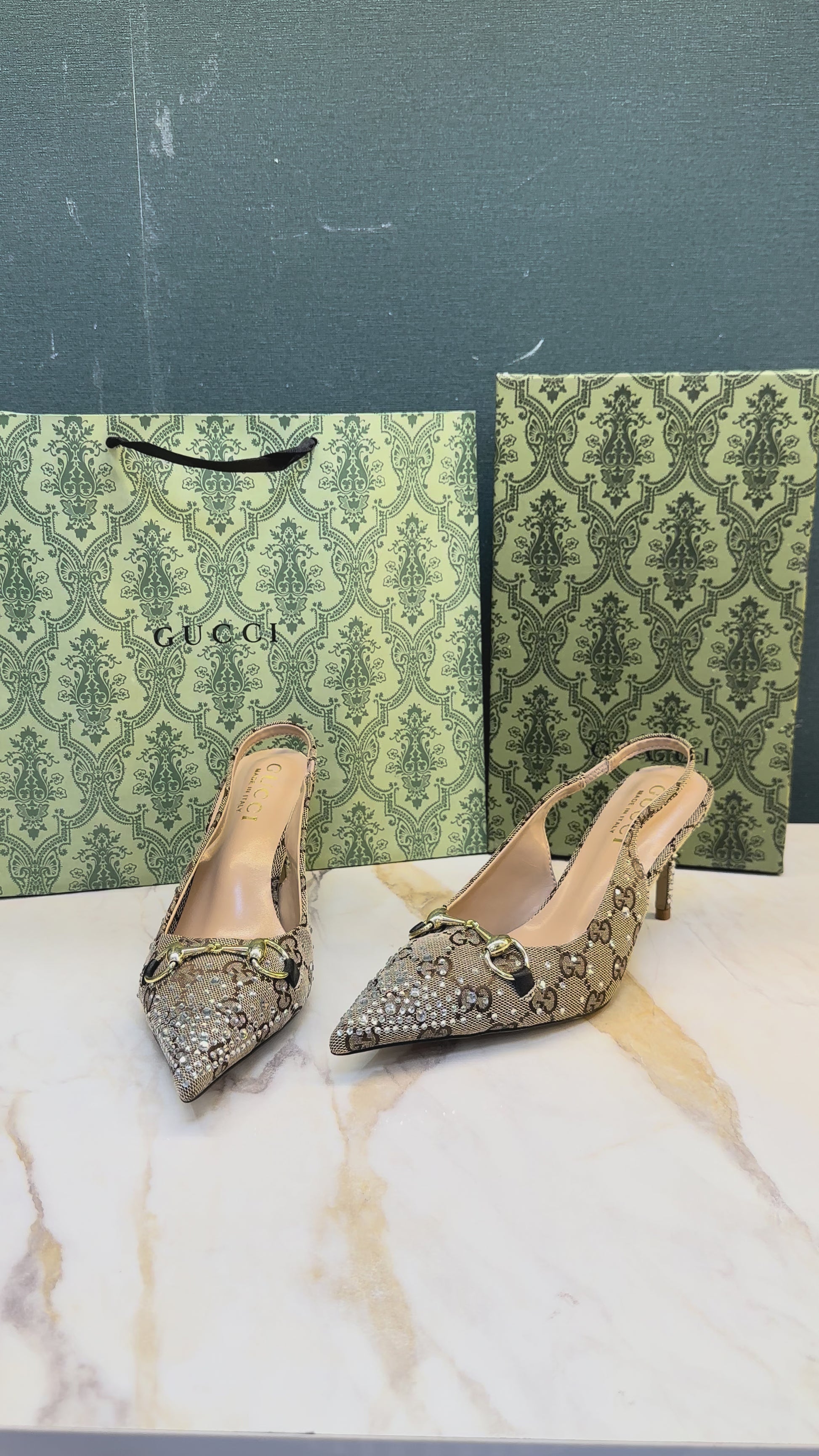 WOMEN FOOTWEAR