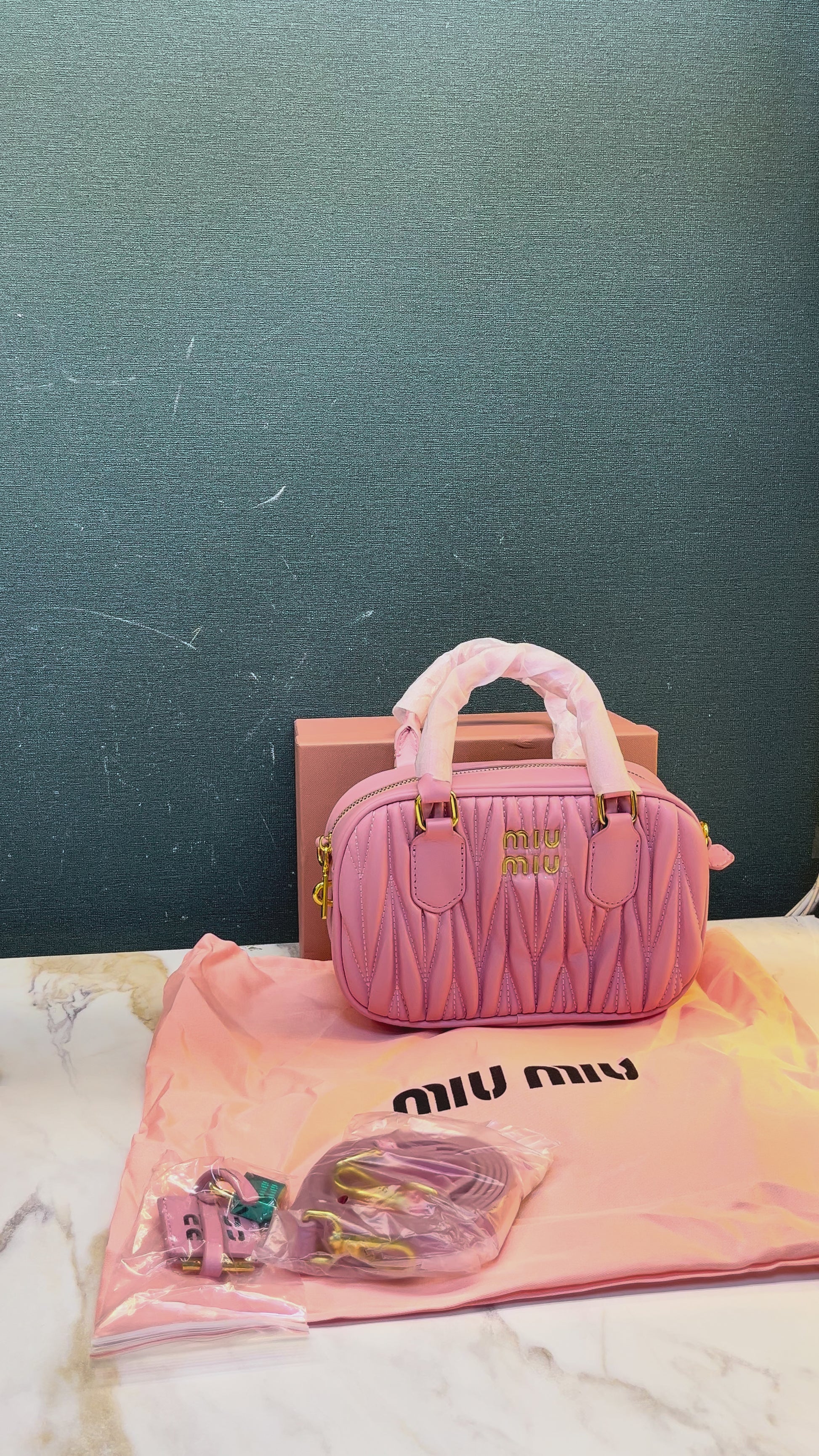 WOMEN HANDBAG
