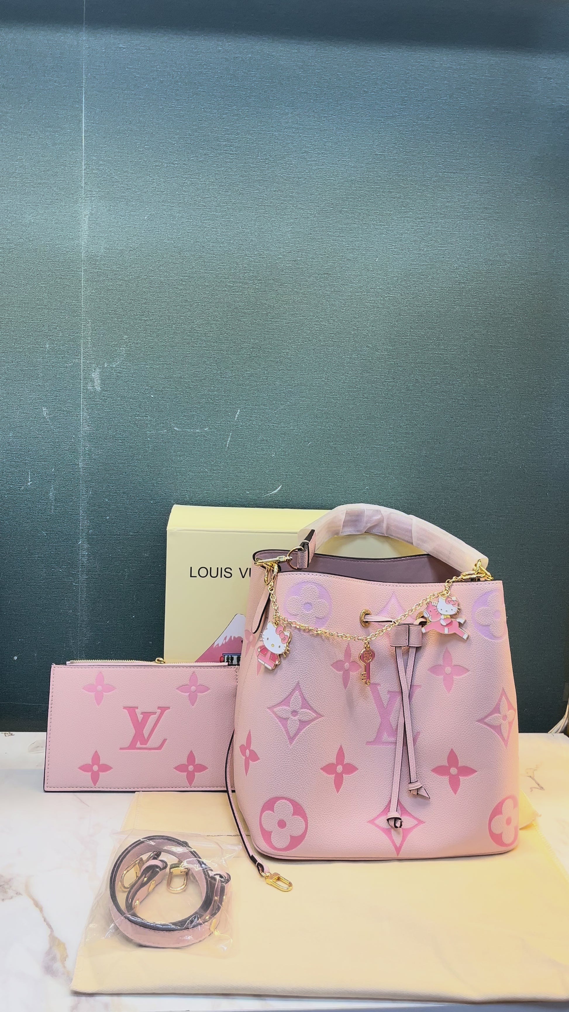WOMENS HANDBAG