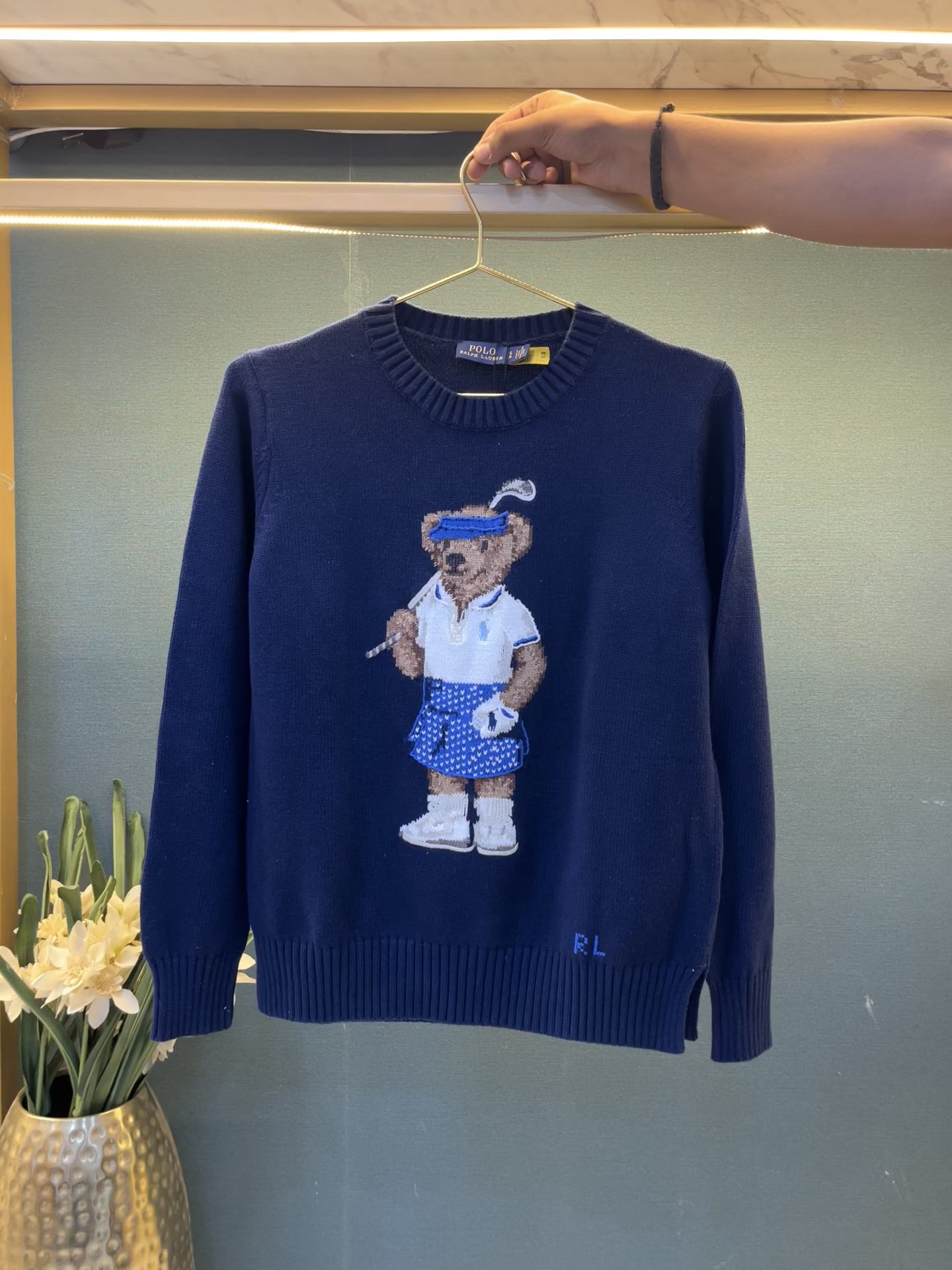 WOMENS SWEATER