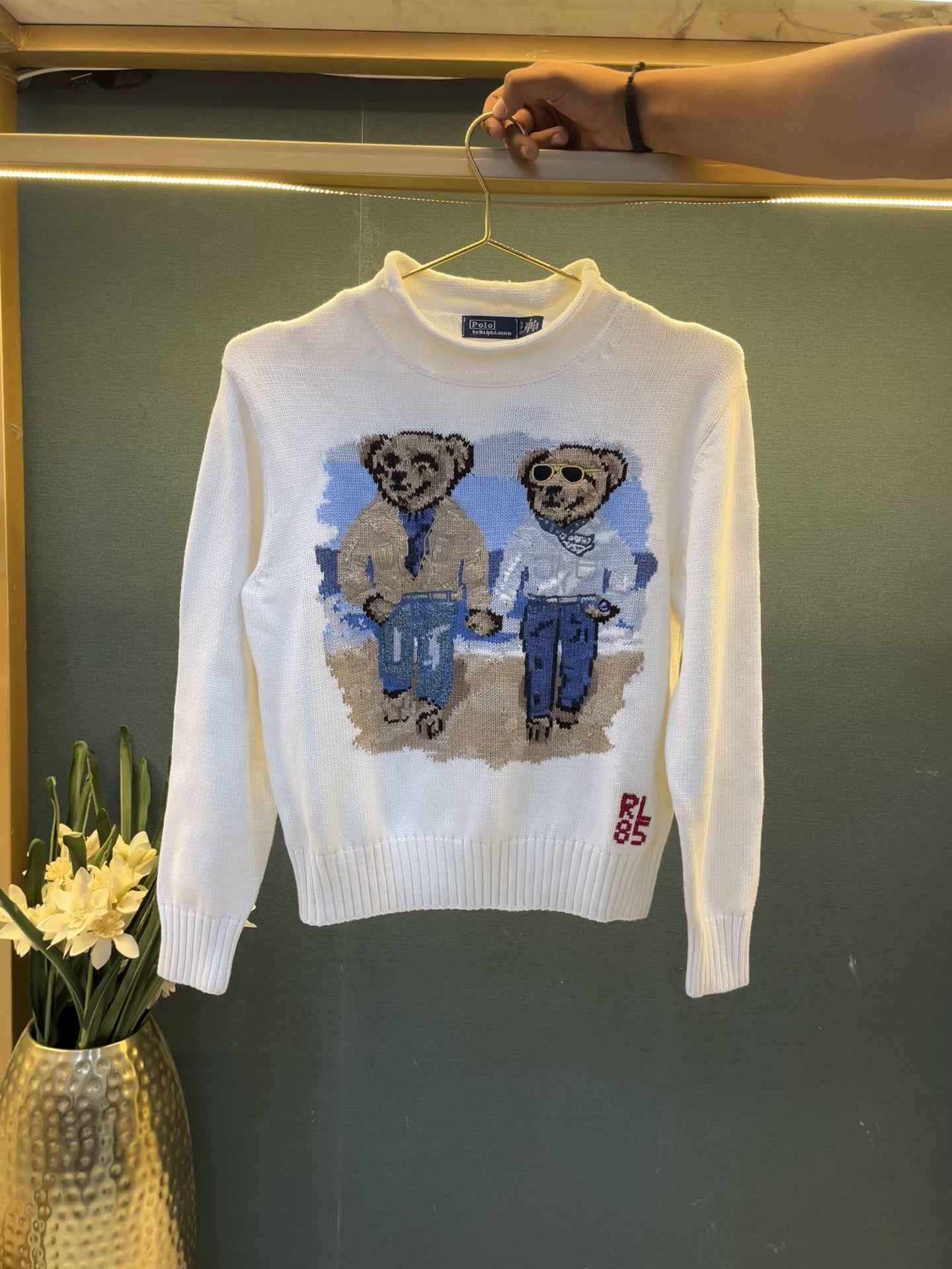 WOMENS SWEATER
