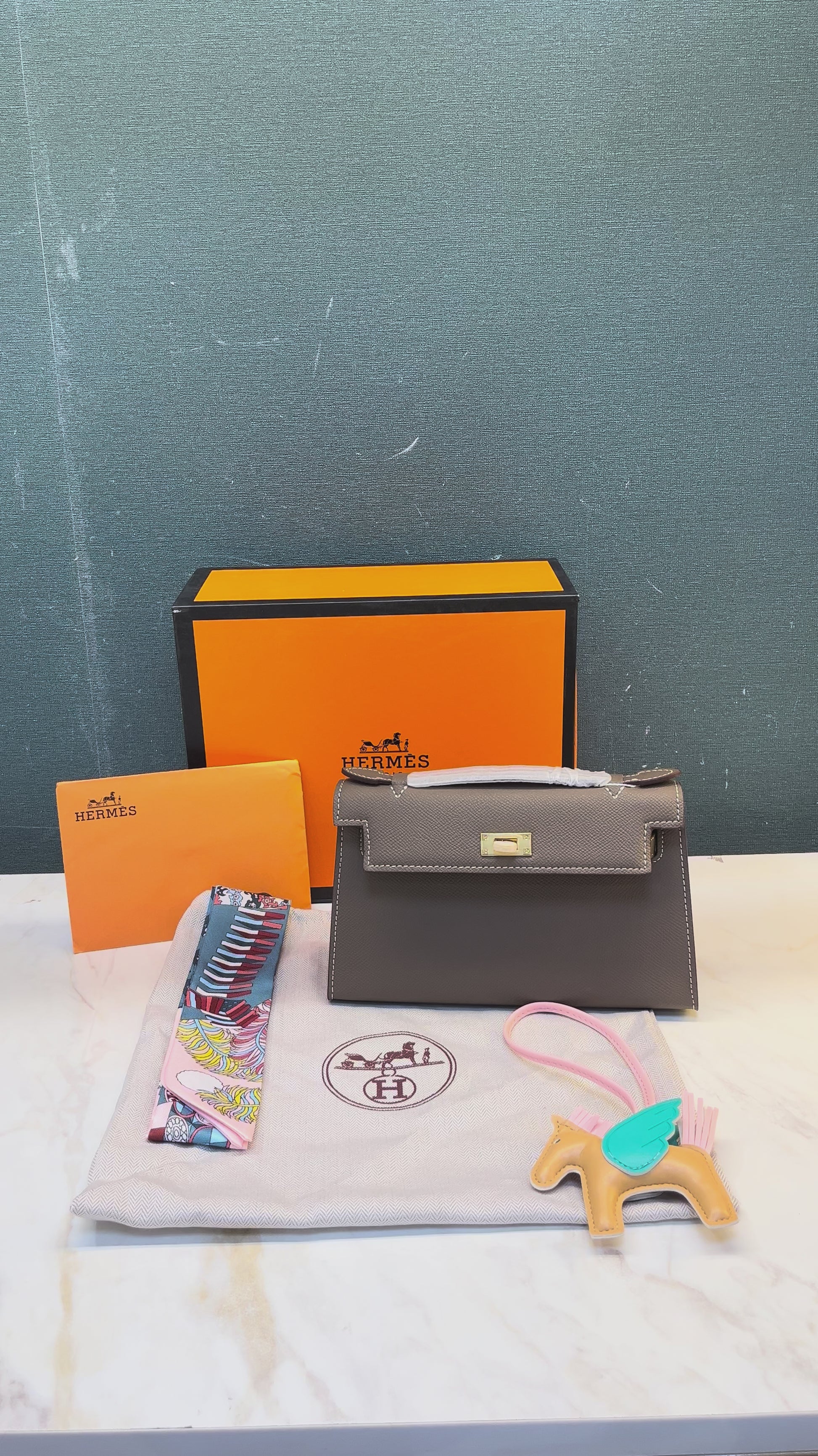 WOMEN HANDBAG